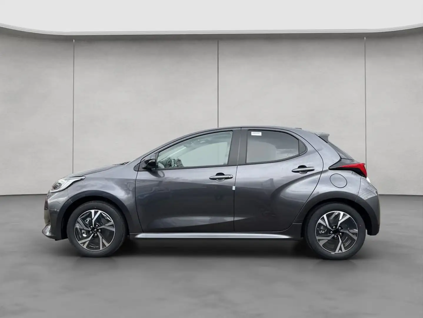 Toyota Yaris Hybrid 116 1.5 VVT-i Teamplayer Grau - 2