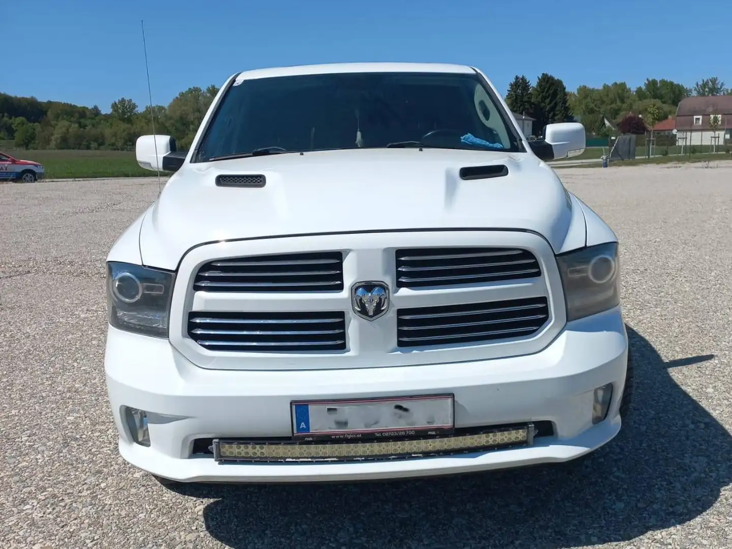 Dodge RAM Weiß - 1