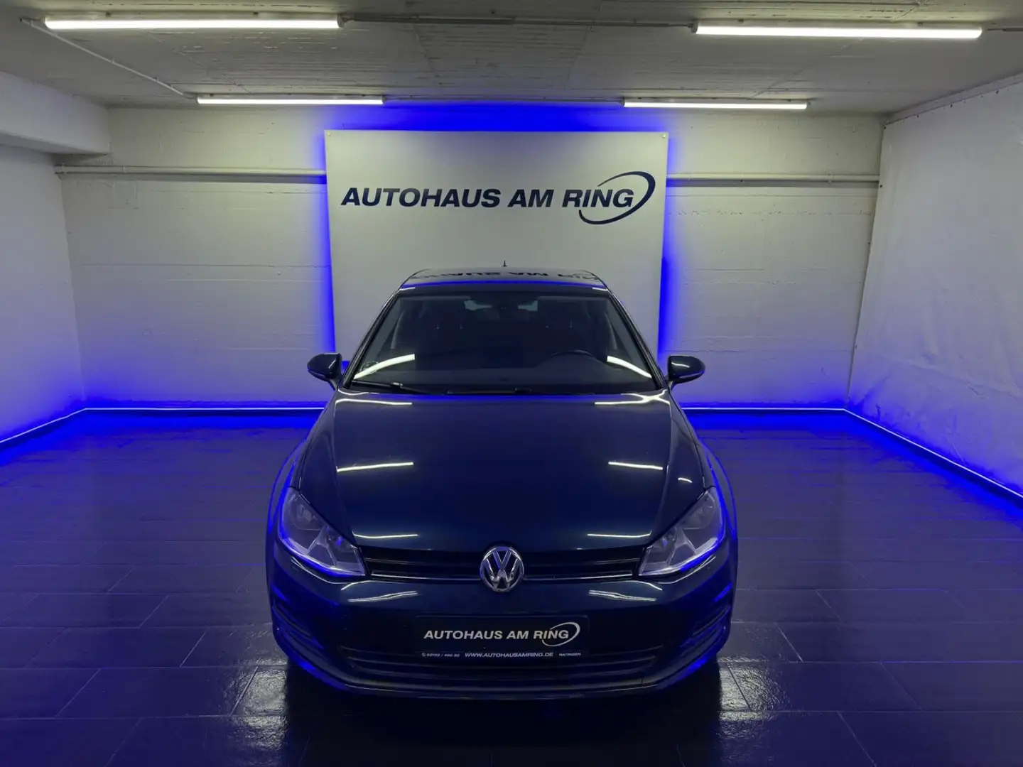 Volkswagen Golf VII Lim. Comfort BMT NAVI 3xPDC SZHG 2-ZONE Blau - 1