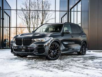 X5 xDrive45e - M-pack - Massage - Pano - HUD - ACC