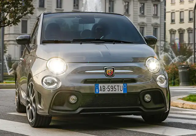 Abarth 595C 1.4T JET 121KW