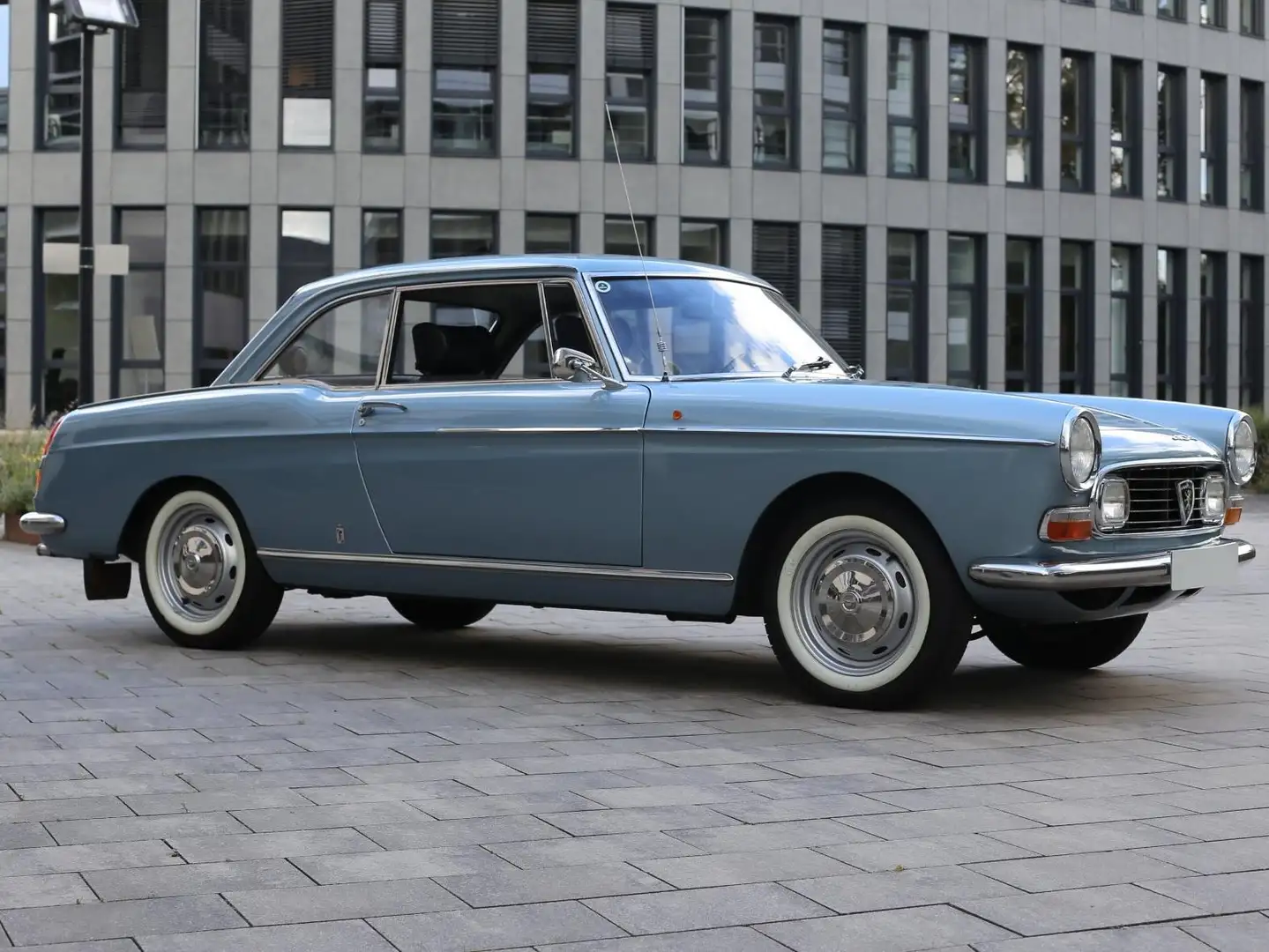 Peugeot 404 Coupe SL Injection Blau - 1