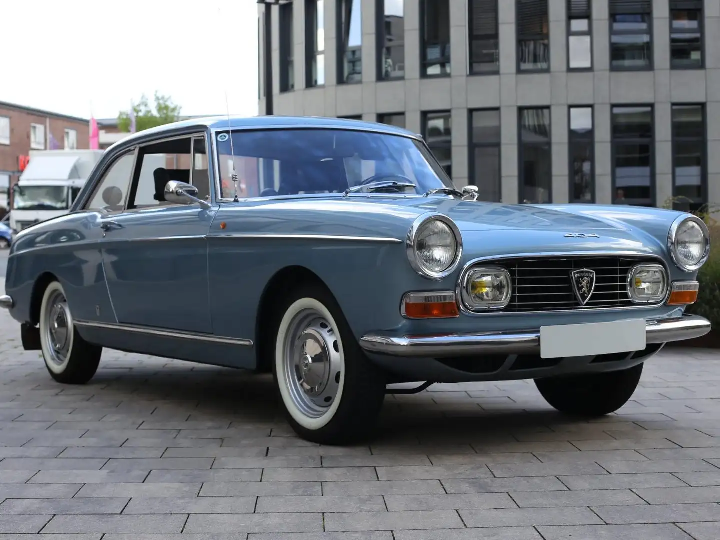 Peugeot 404 Coupe SL Injection Blau - 2