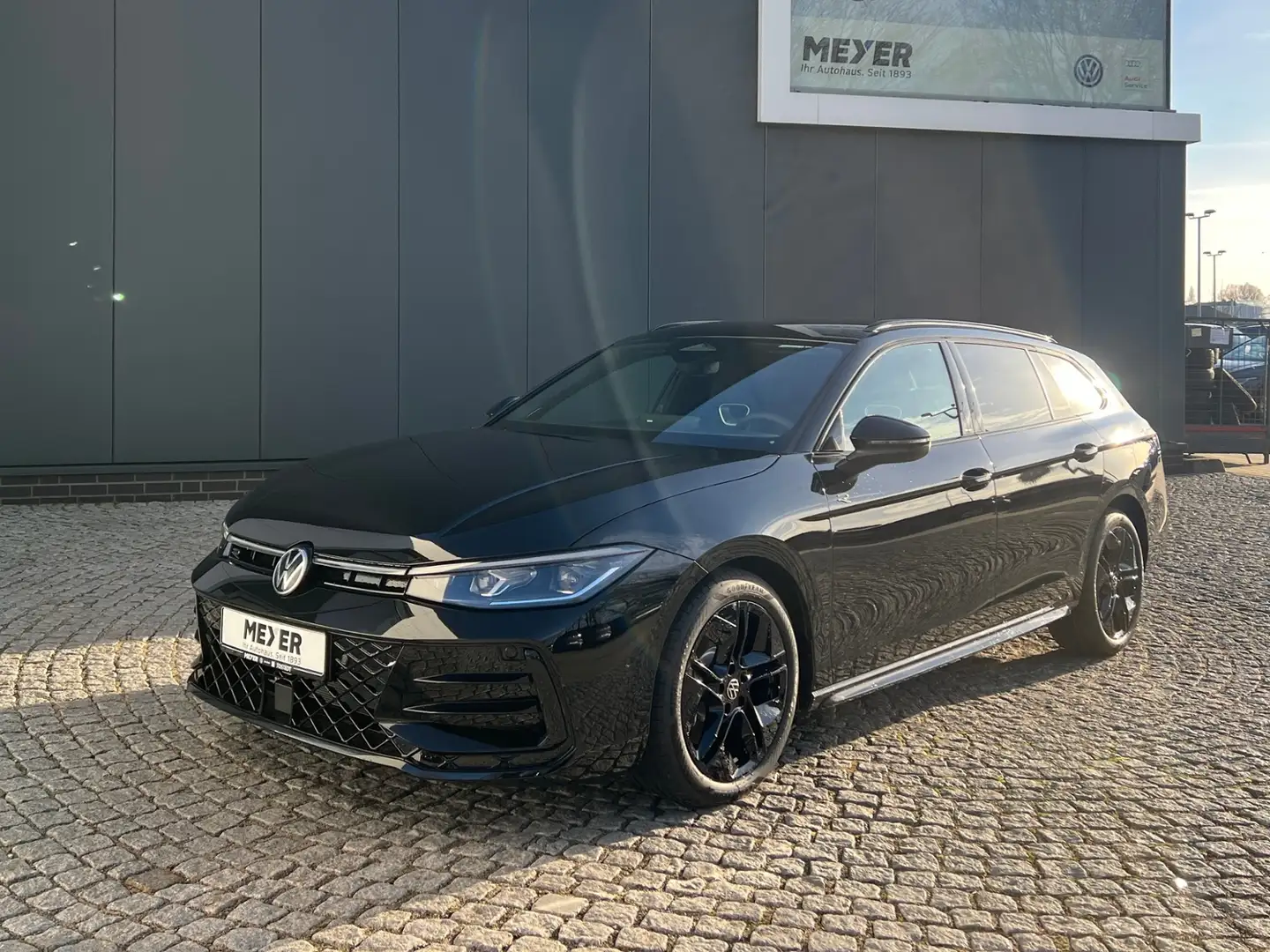 Volkswagen Passat Variant R-Line 2.0 TDI DSG 4MOTION *AHK, Black Style, Har Schwarz - 2