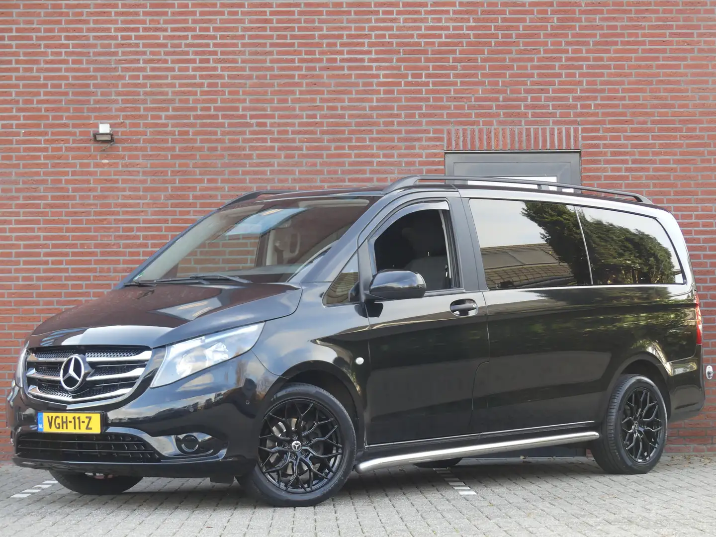 Mercedes-Benz Vito 116 CDI Lang Dubbel Cabine Trekhaak/PDC/Airco Negro - 1