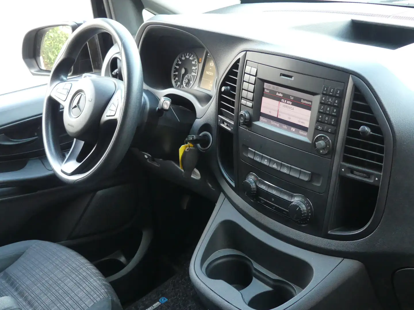 Mercedes-Benz Vito 116 CDI Lang Dubbel Cabine Trekhaak/PDC/Airco Negro - 2