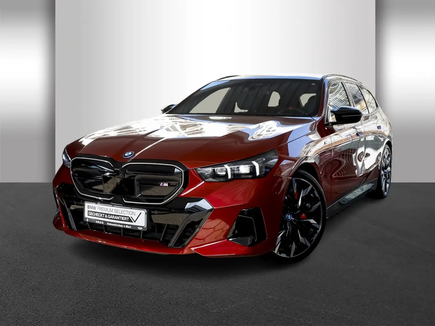BMW M6 i5 M60 xDrive Komfortsitze Panorama Klimaaut. Rouge - 2