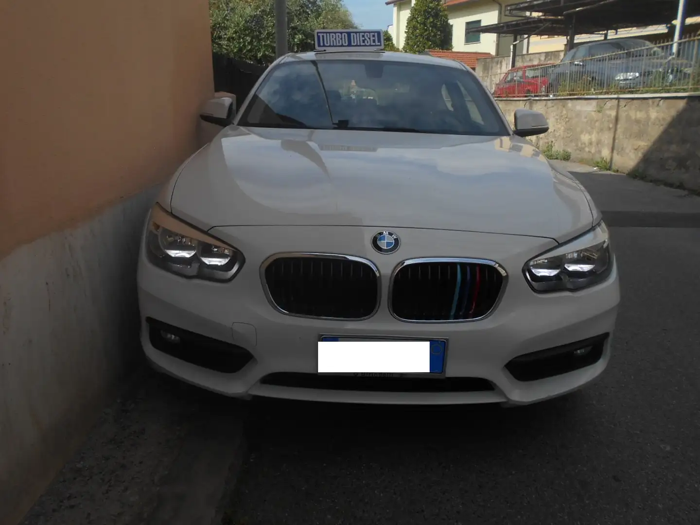 BMW 116 116d 3p Urban Blanc - 1