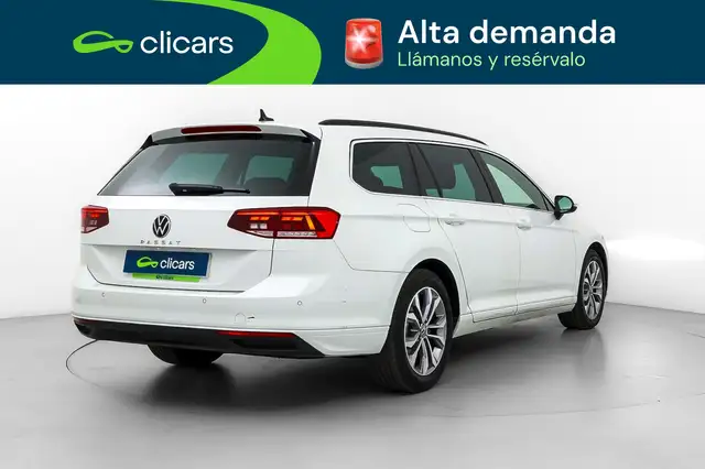 Volkswagen Passat view 5
