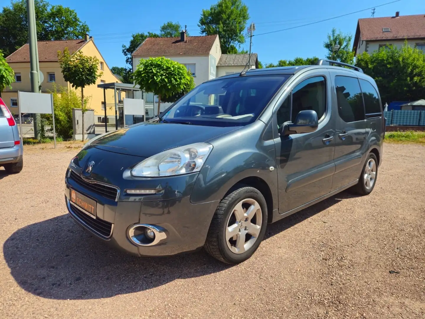 Peugeot Partner Tepee Allure Navi+Tüv+8 Fach - 1