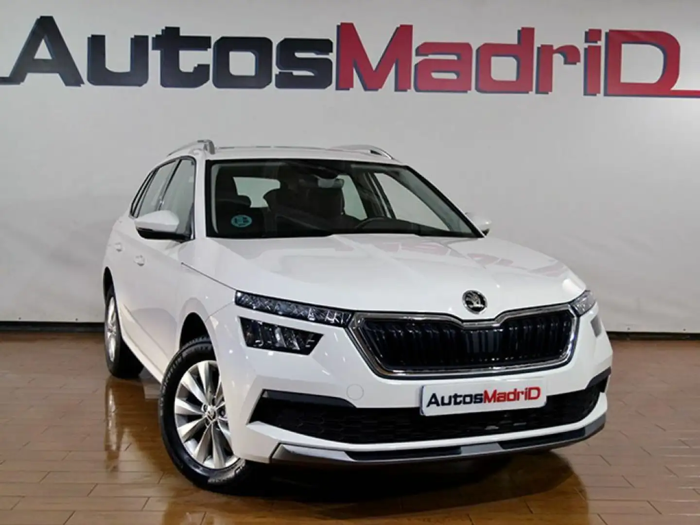 Skoda Kamiq 1.0 TSI 81kW (110CV) DSG Style Bianco - 1