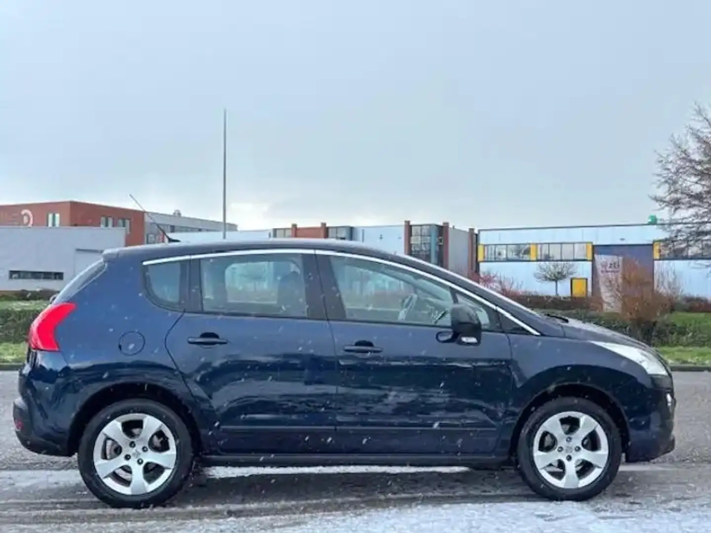 Peugeot 3008 3008 1.6 HDi 16V 110ch FAP Premium - 2