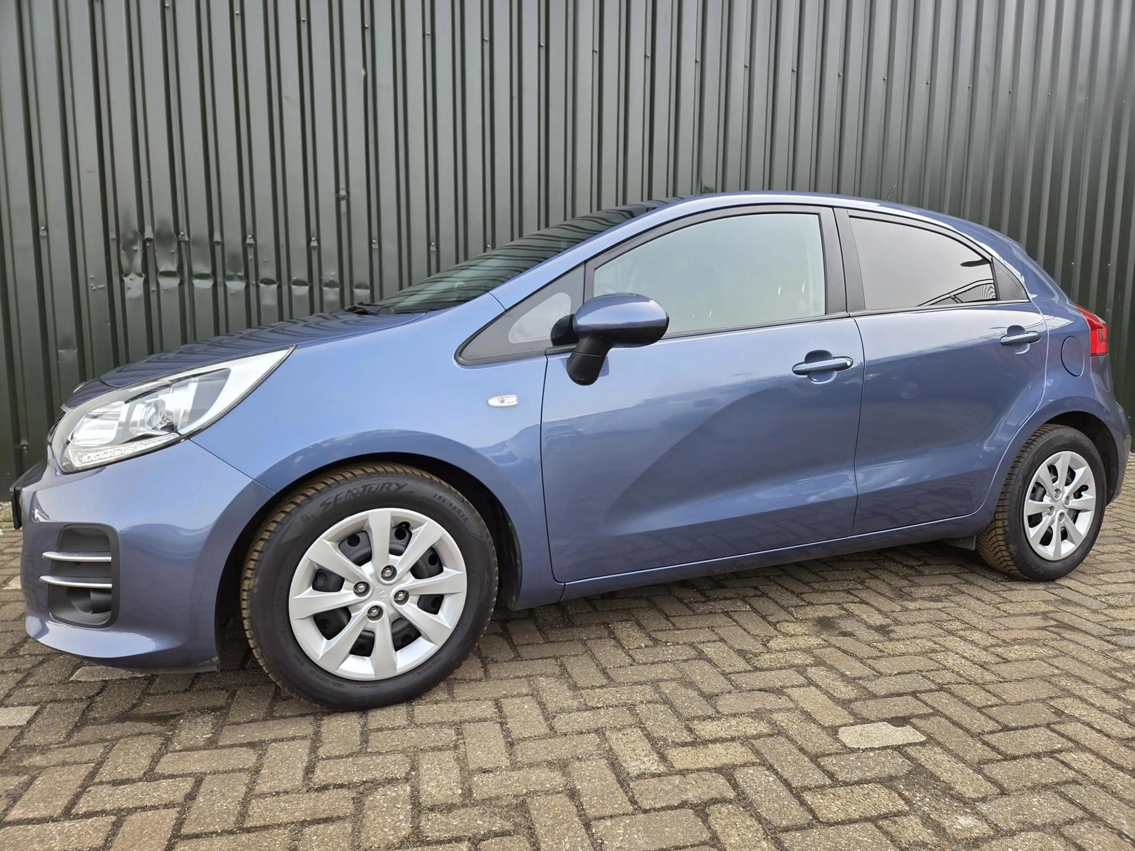 Kia Rio 1.2 CVVT DynamicLine NAVI — photo 2