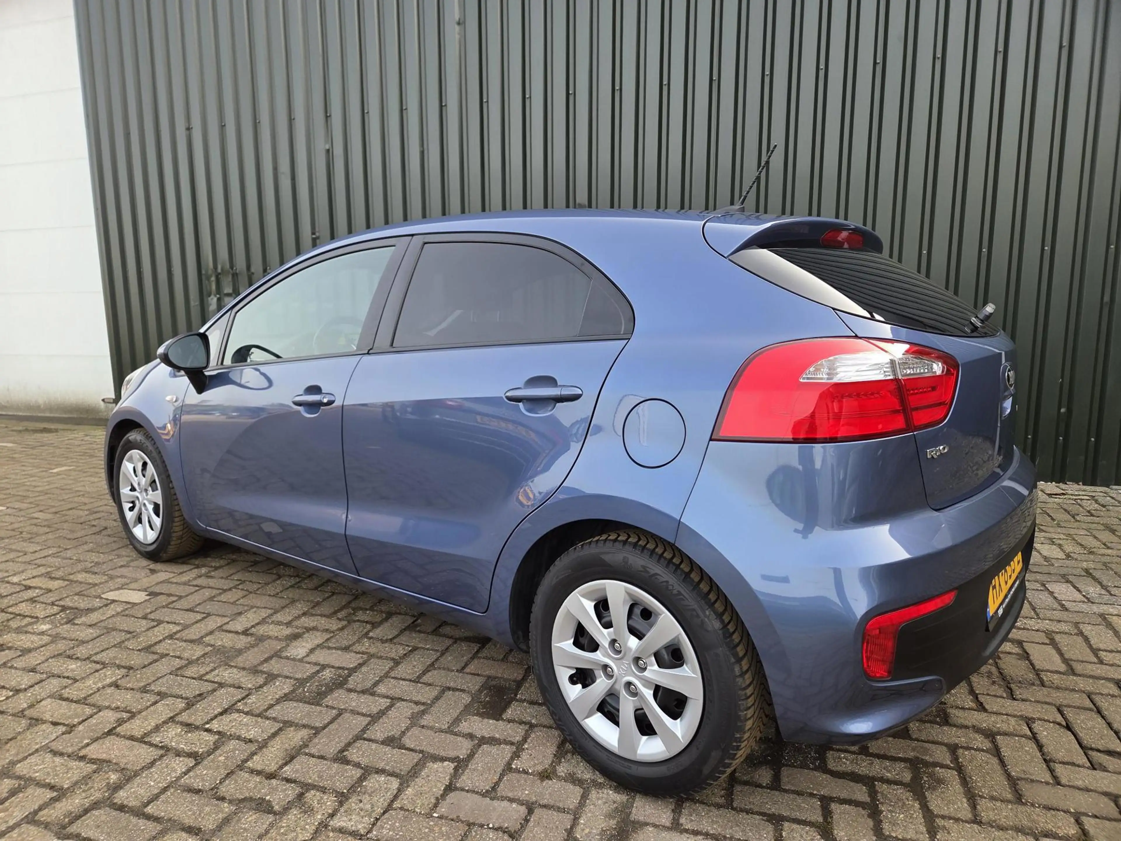 Kia Rio 1.2 CVVT DynamicLine NAVI — photo 3