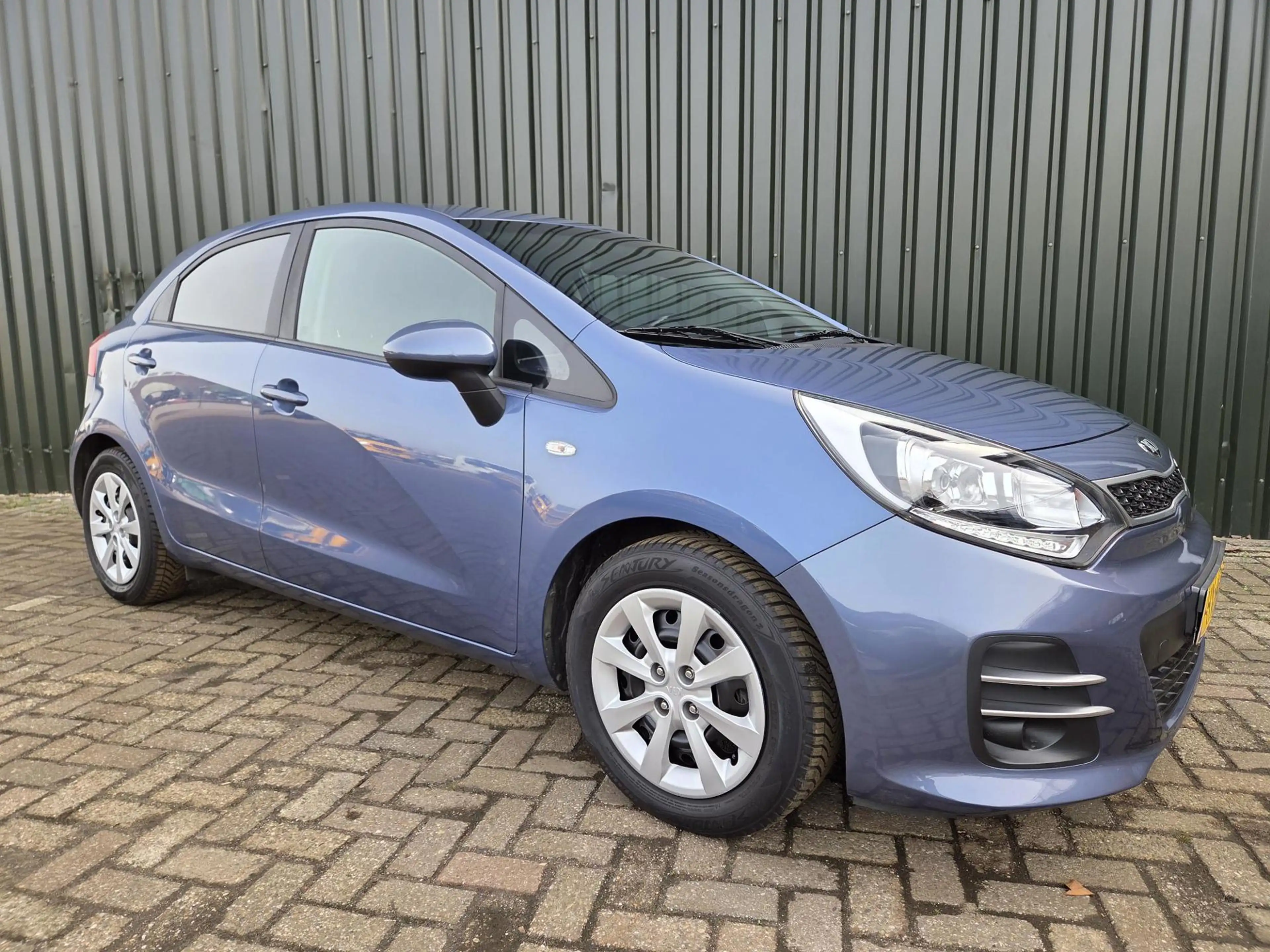Kia Rio 1.2 CVVT DynamicLine NAVI — photo 8