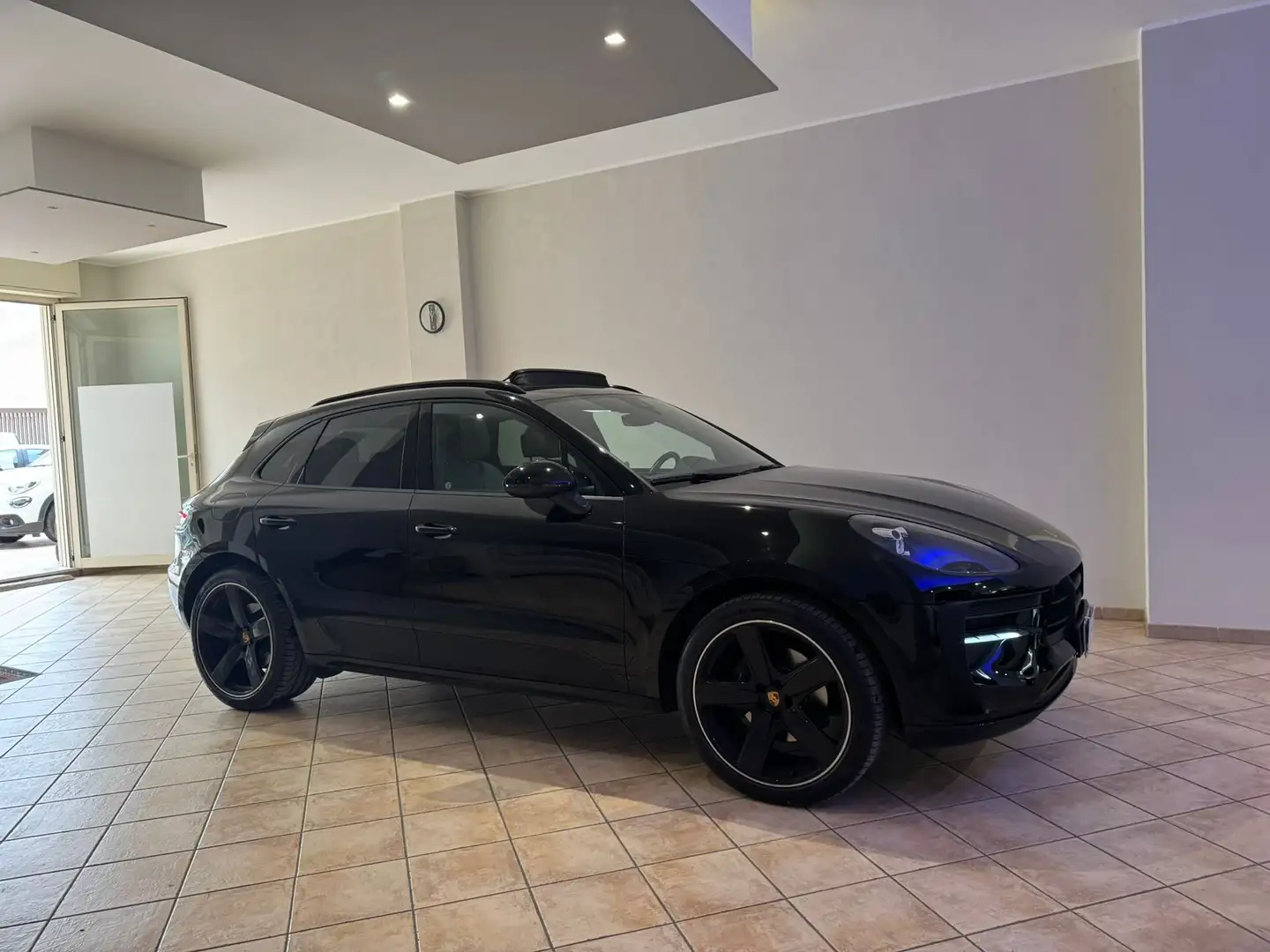 Porsche Macan 2.0 245cv pdk TETTO PASM Noir - 2