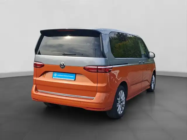 Volkswagen Multivan view 3