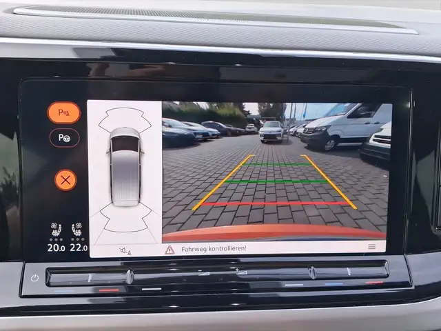 Volkswagen Multivan view 13