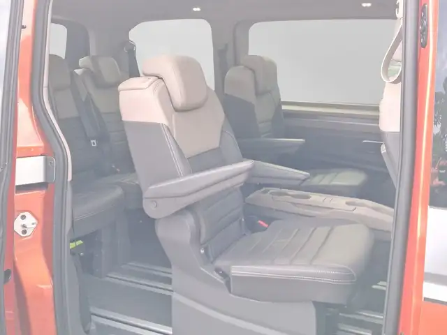 Volkswagen Multivan view 6