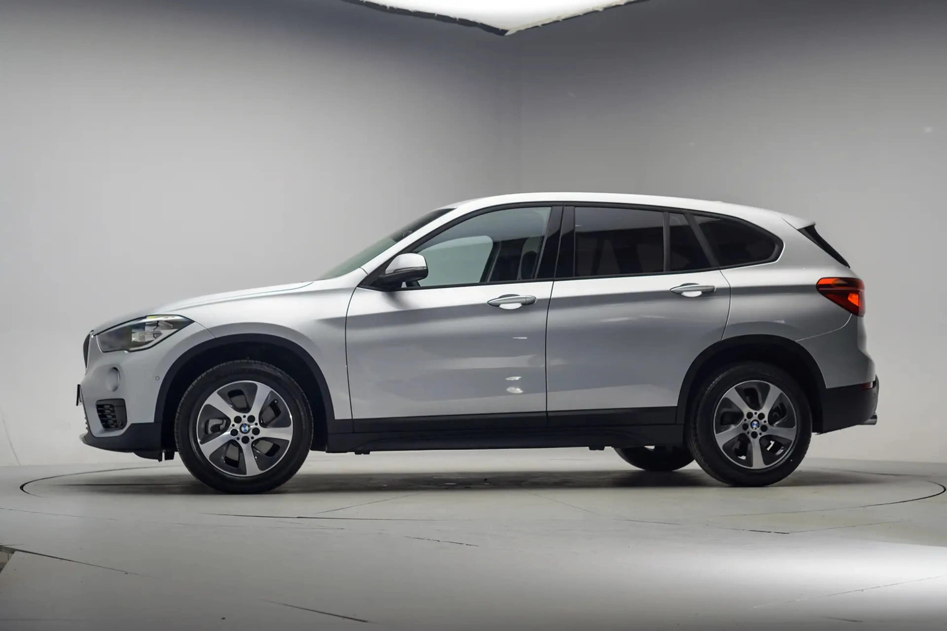 BMW X1 20i 192pk Executive Aut.[ Climate Cruise PDC voor — photo 2