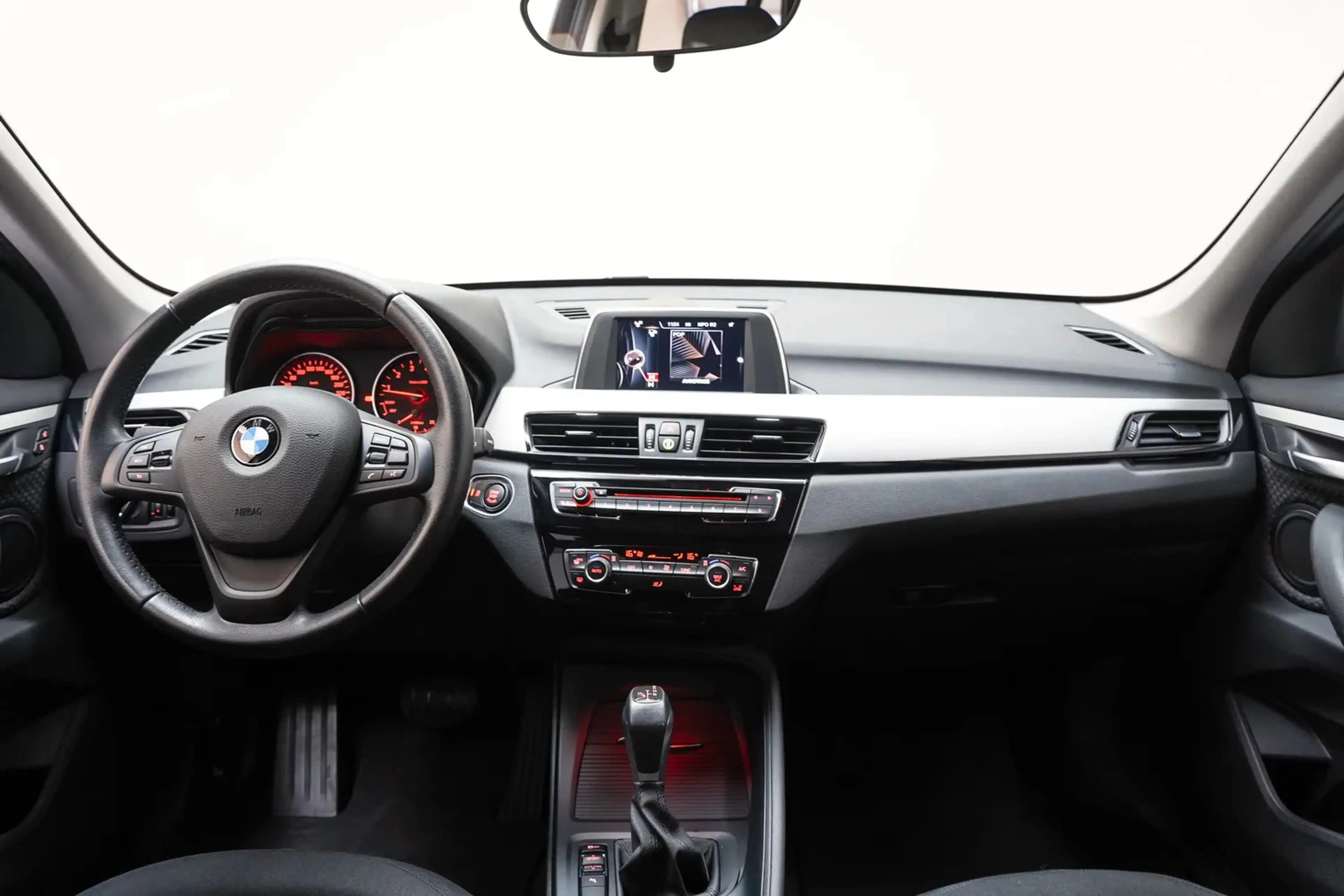 BMW X1 20i 192pk Executive Aut.[ Climate Cruise PDC voor — photo 4