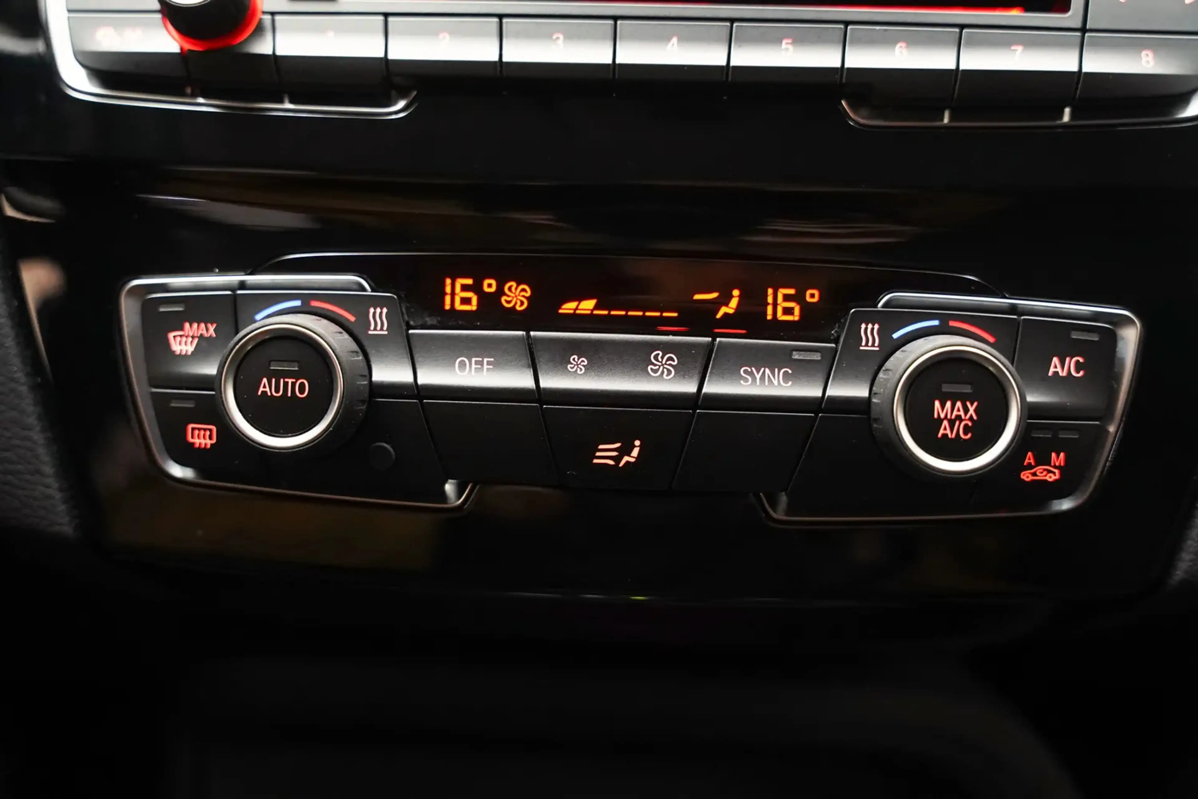 BMW X1 20i 192pk Executive Aut.[ Climate Cruise PDC voor — photo 7