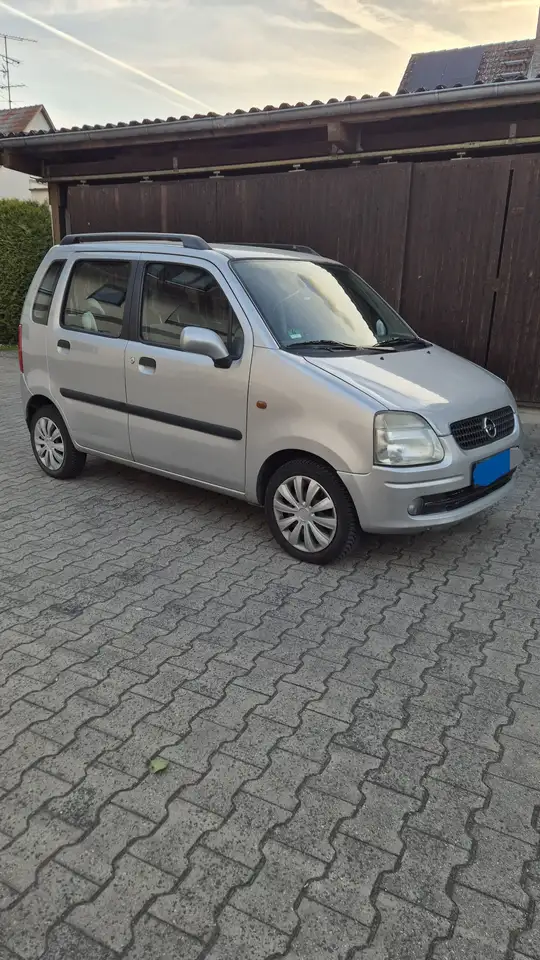 Opel Agila 1.2 16 V Comfort, foto 2
