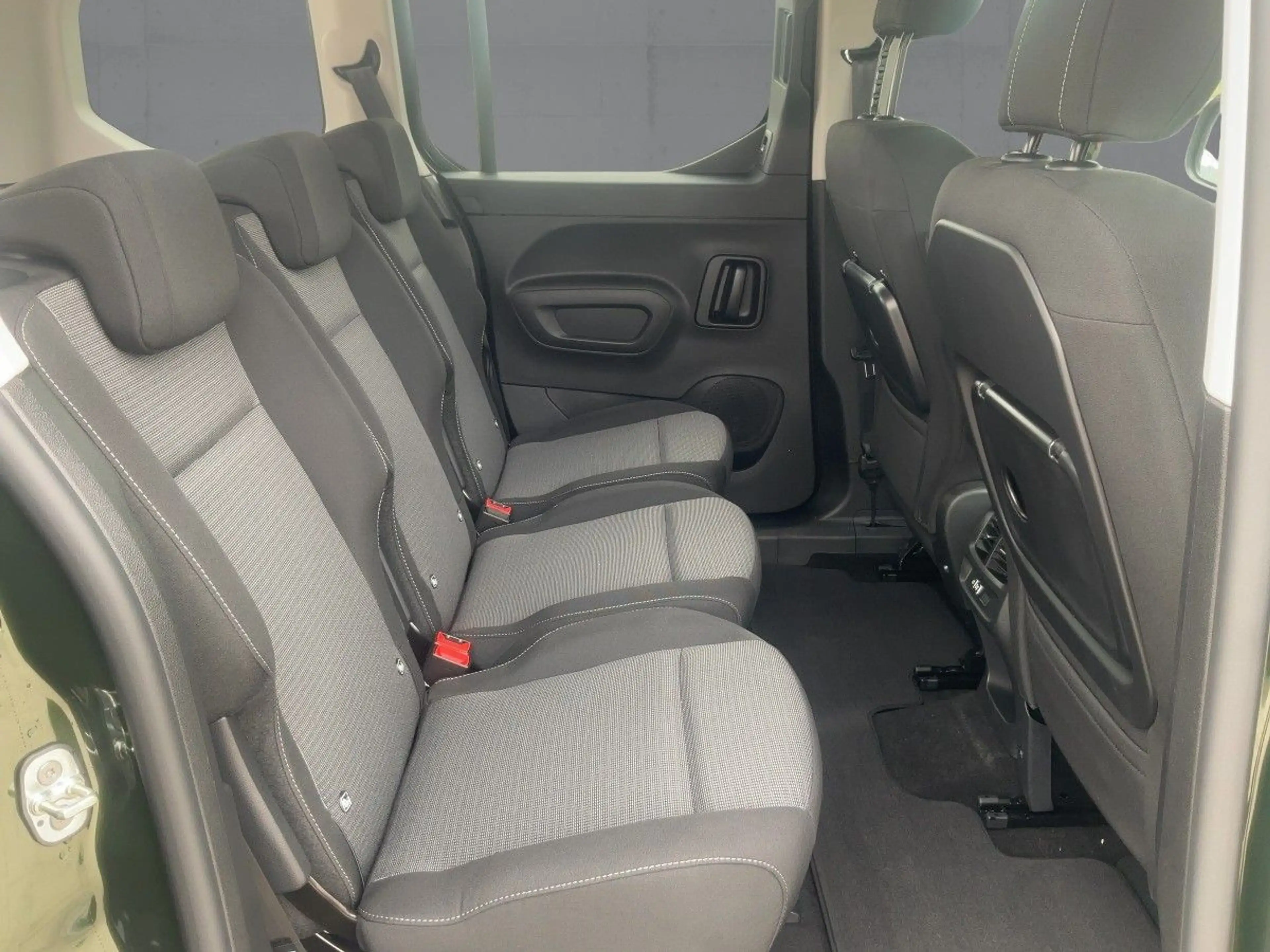 Toyota Proace City Proace City Verso 1.5 D Teamplayer — photo 12