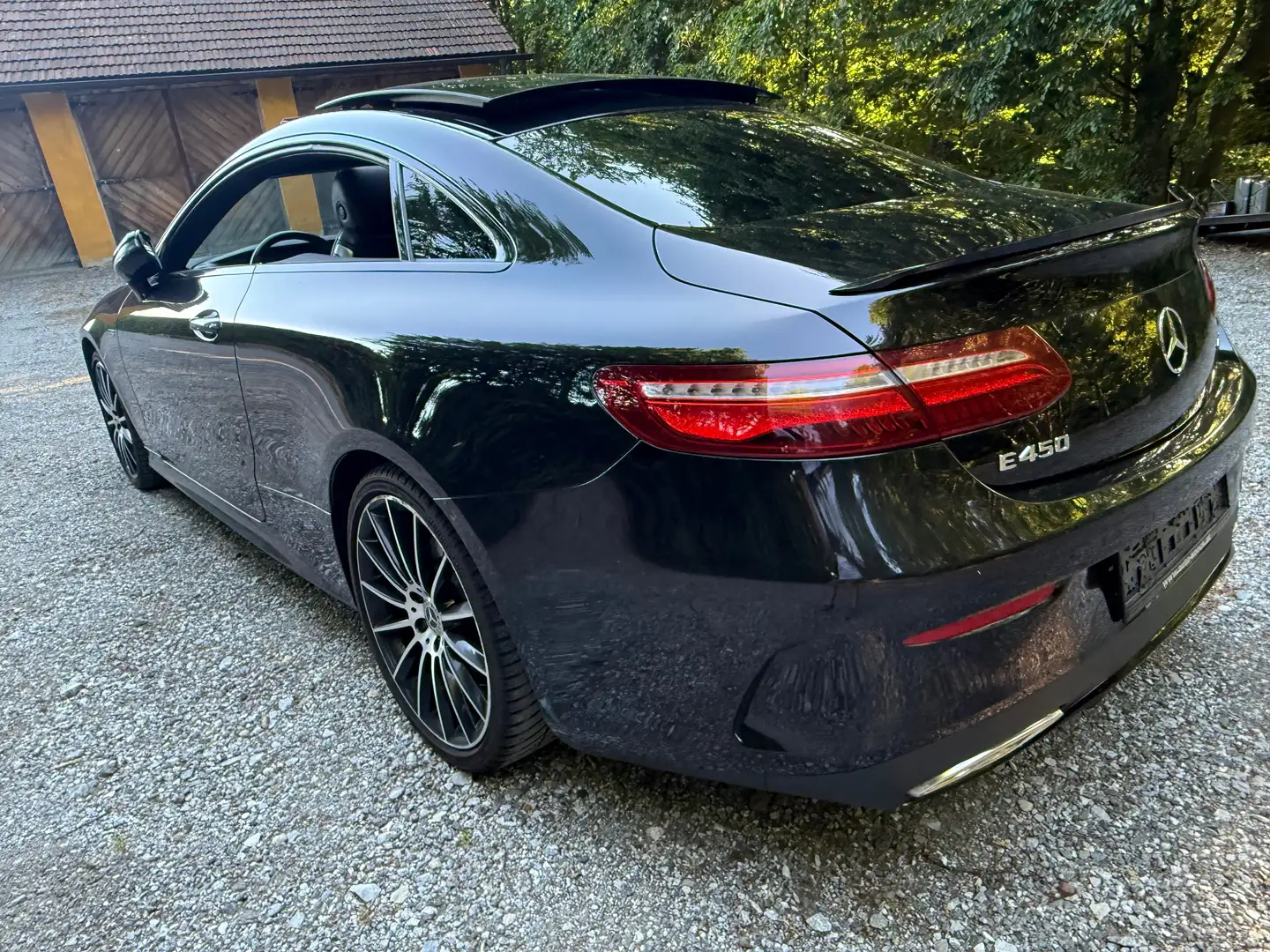 Mercedes-Benz E 450 E 450 4MATIC Aut. Schwarz - 1