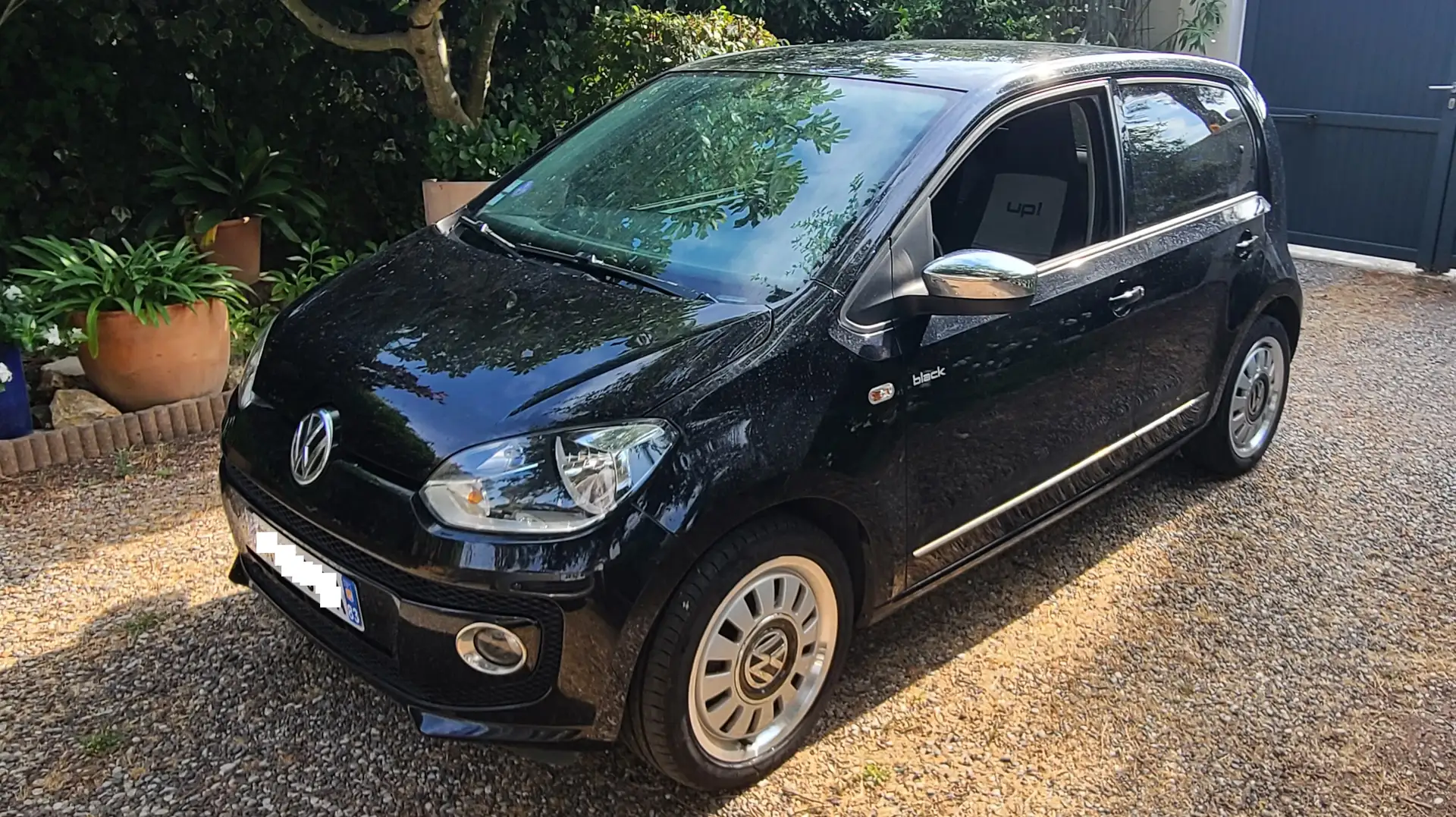 Volkswagen up! Up 1.0 75 Black Up! ASG5 Noir - 1