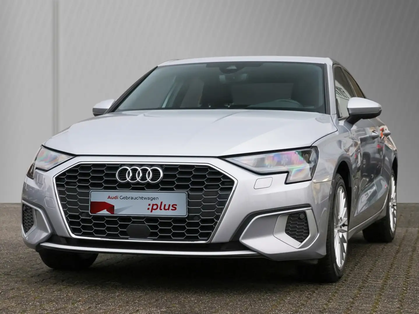 Audi A3 Limousine 35 TDI advanced S-tronic Silber - 2