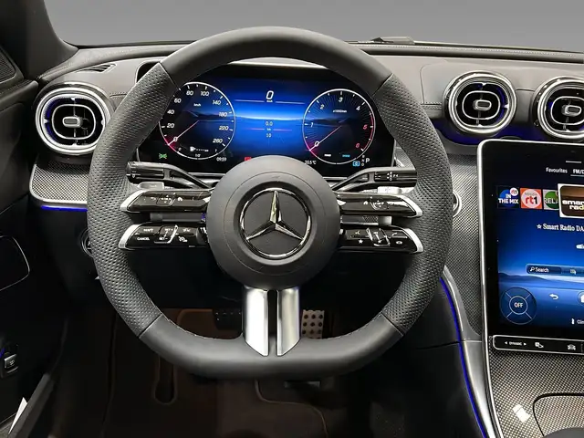 Mercedes-Benz 220 view 11