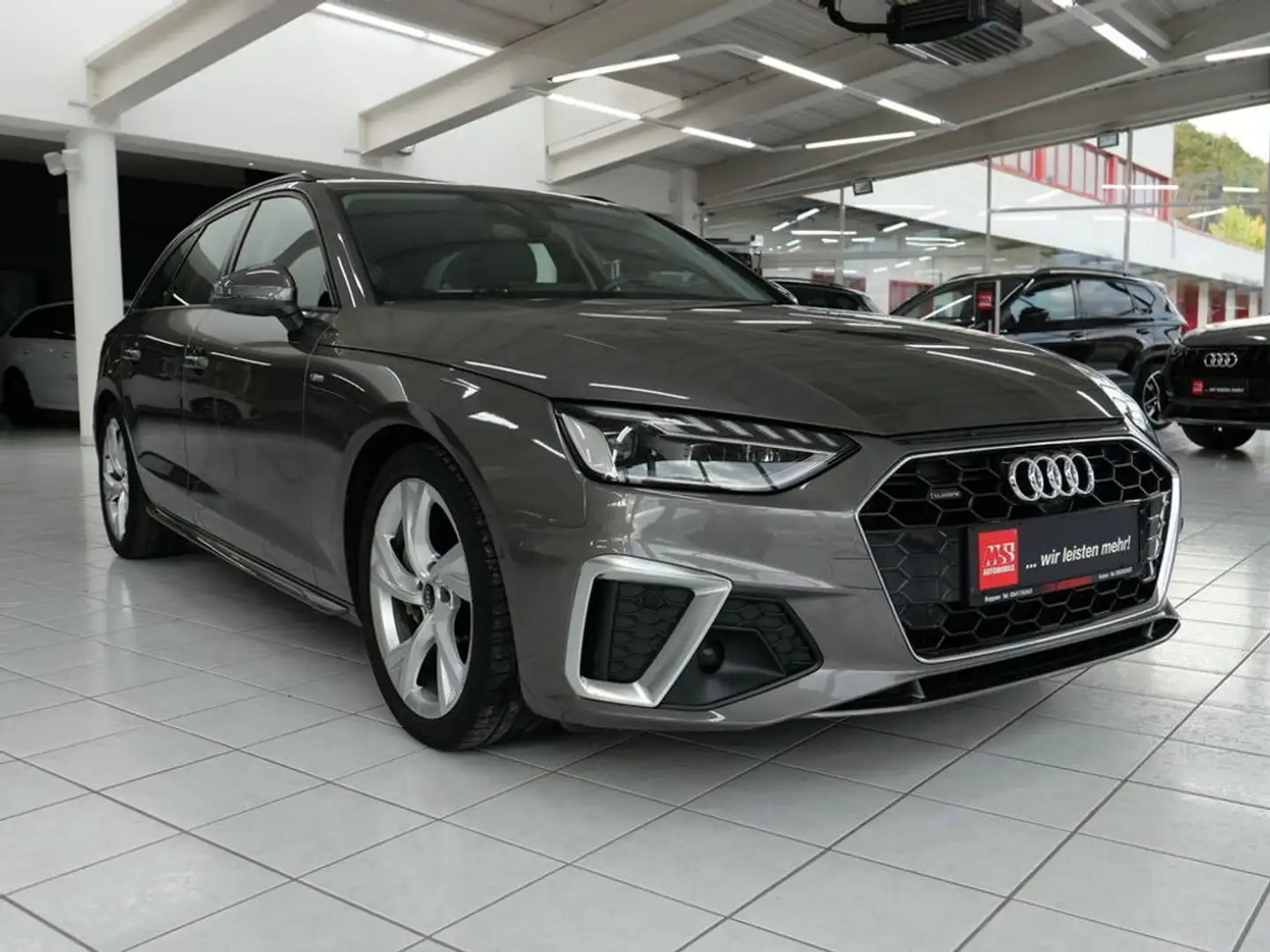 Audi A4 40 TDI S line quattro *AHK*LED*ACC*S LINE* Grau - 1