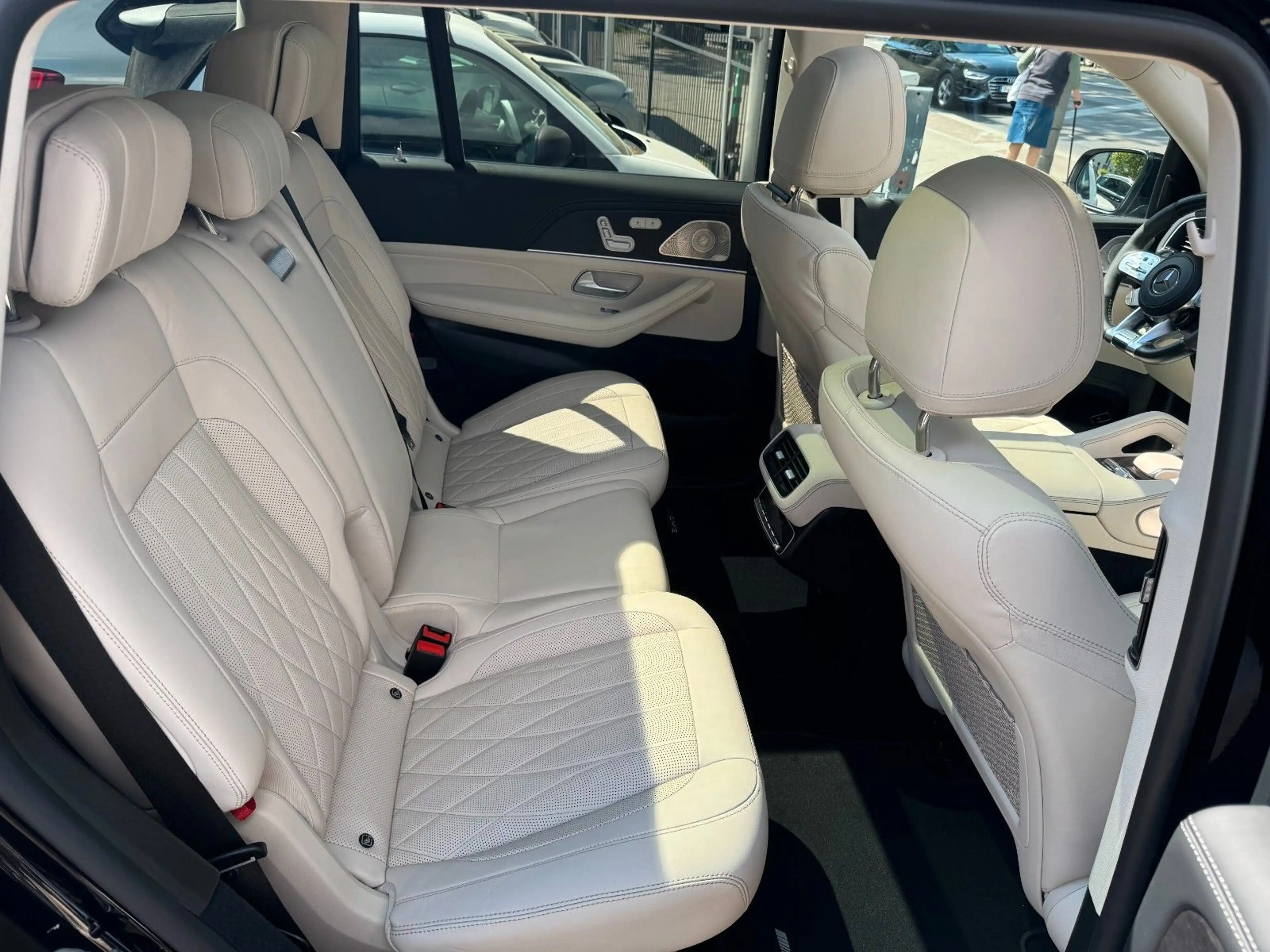 Mercedes-Benz GLS 63 AMG AMG 4Matic+*VOLLAUSSTATTUNG* — photo 11