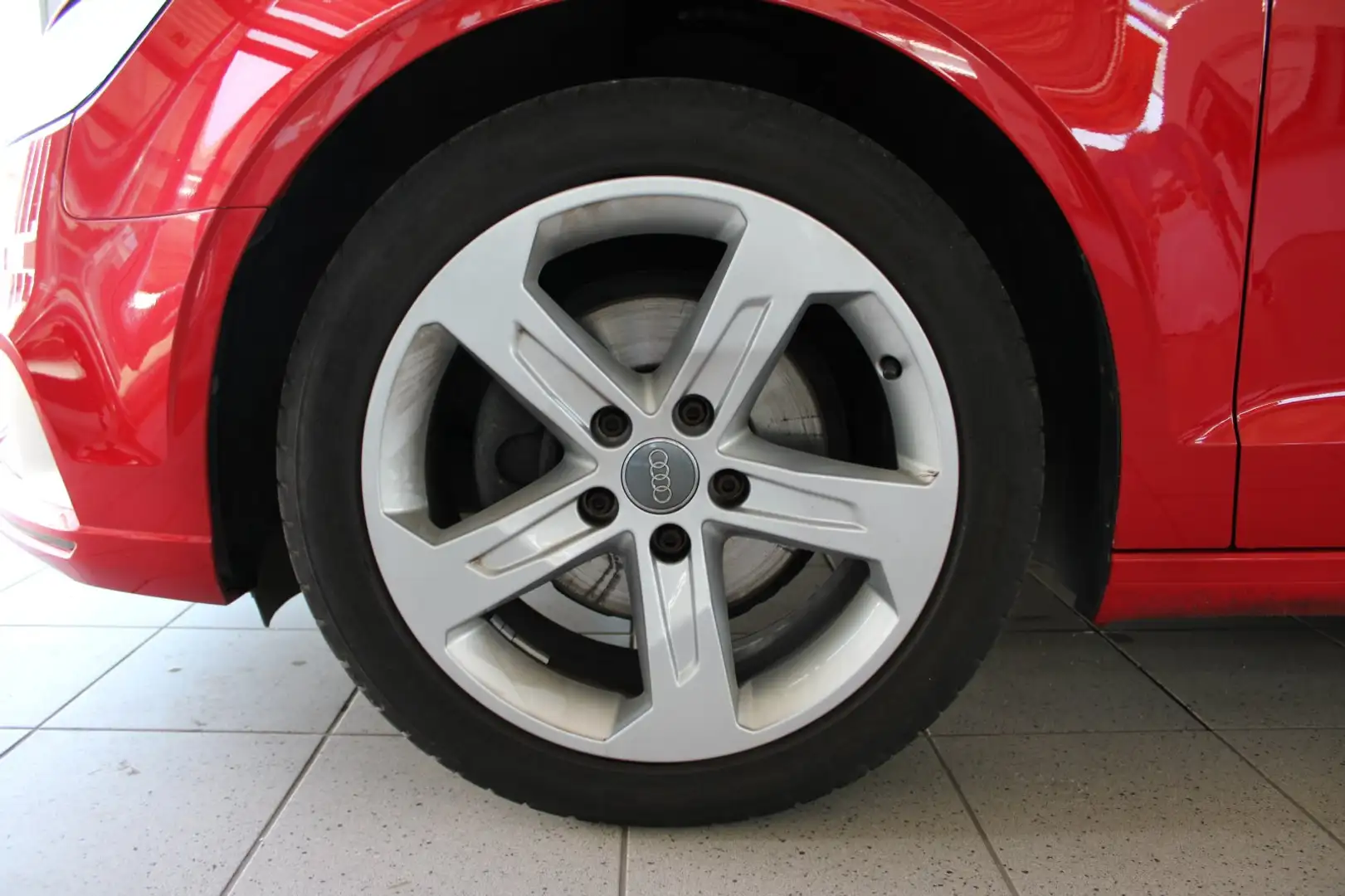 Audi Cabriolet 1.4 TFSI sport #Xenon plus, #Sportsitze sport Rojo - 2