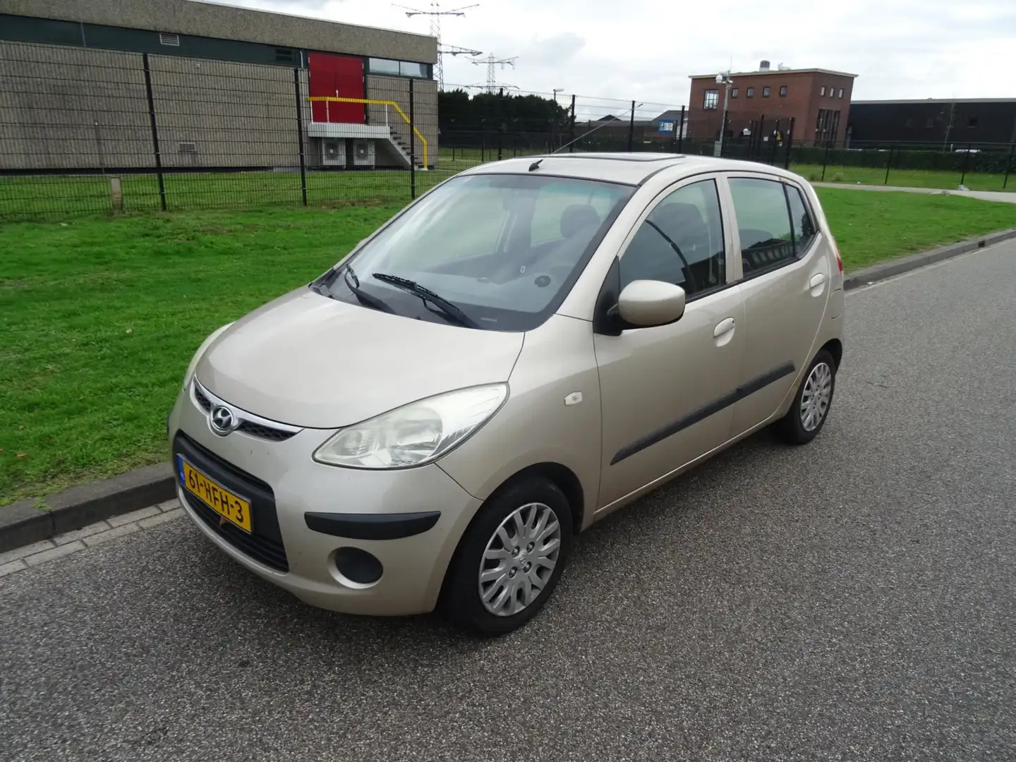 Hyundai i10 1.25i Dynamic Beige - 1