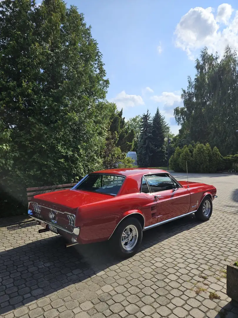 Ford Mustang GT Rot - 2