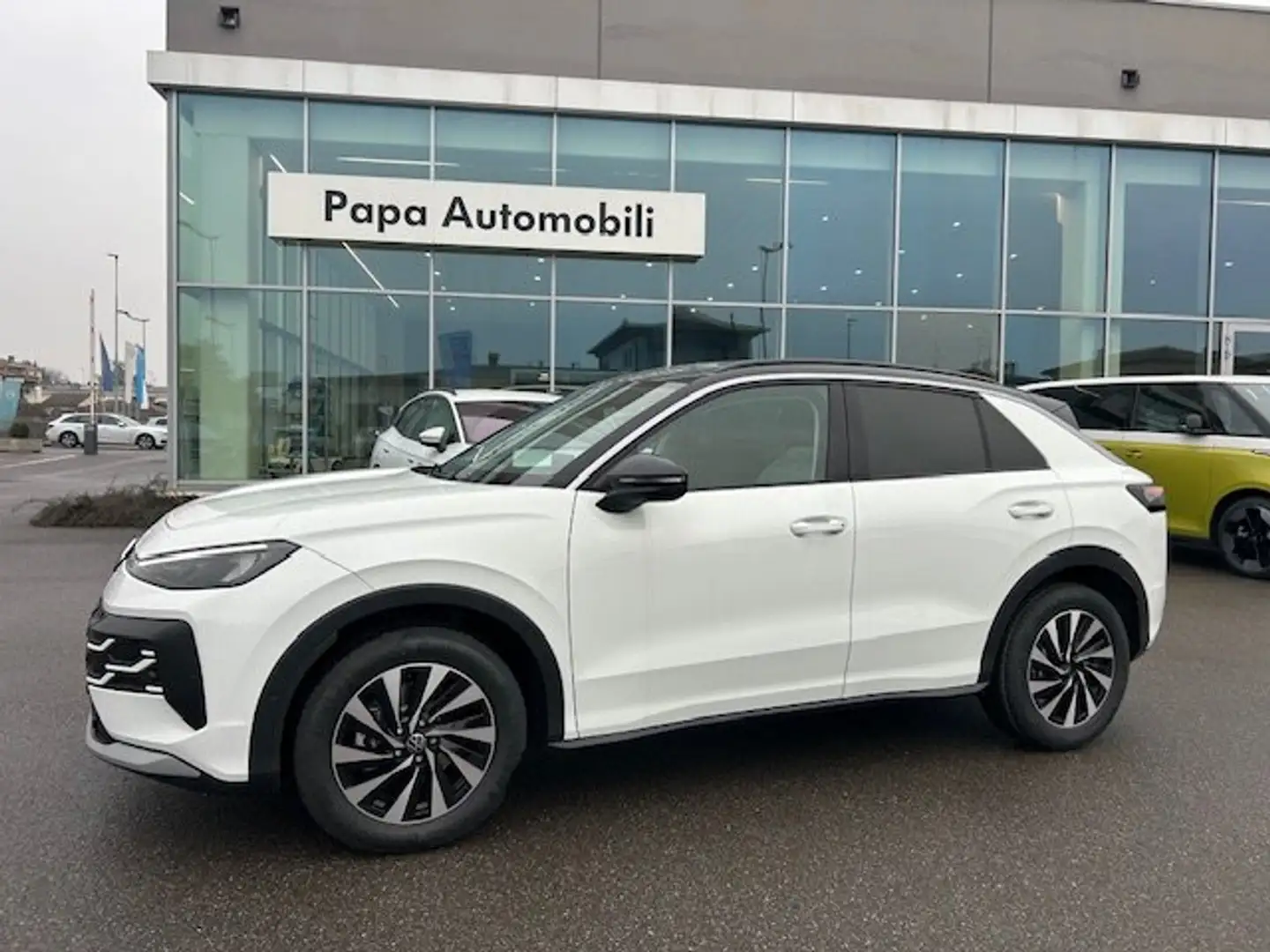 Volkswagen T-Roc NUOVO MODELLO life 115 dsg Weiß - 2