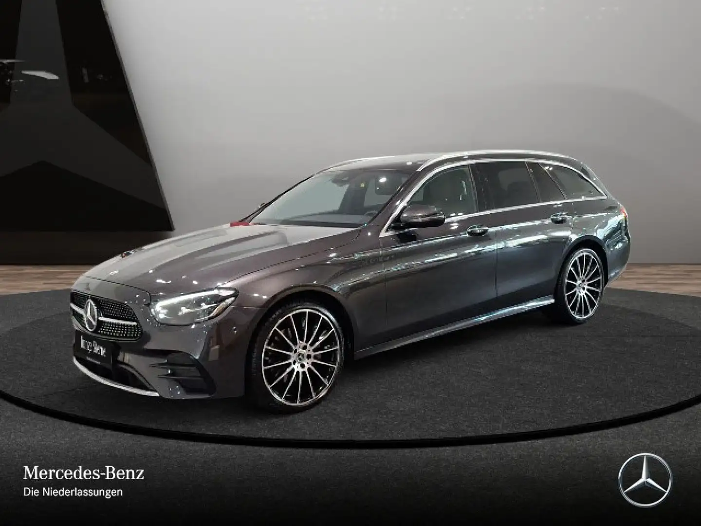 Mercedes-Benz E 300 d T 4M AMG+PANO+360+AHK+LED+BURMESTER+20"+9G Gris - 2