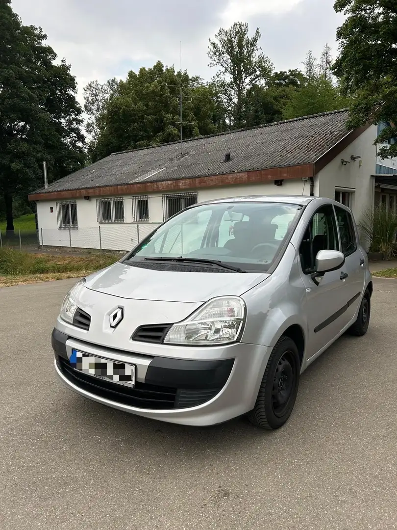 Renault Modus - 1