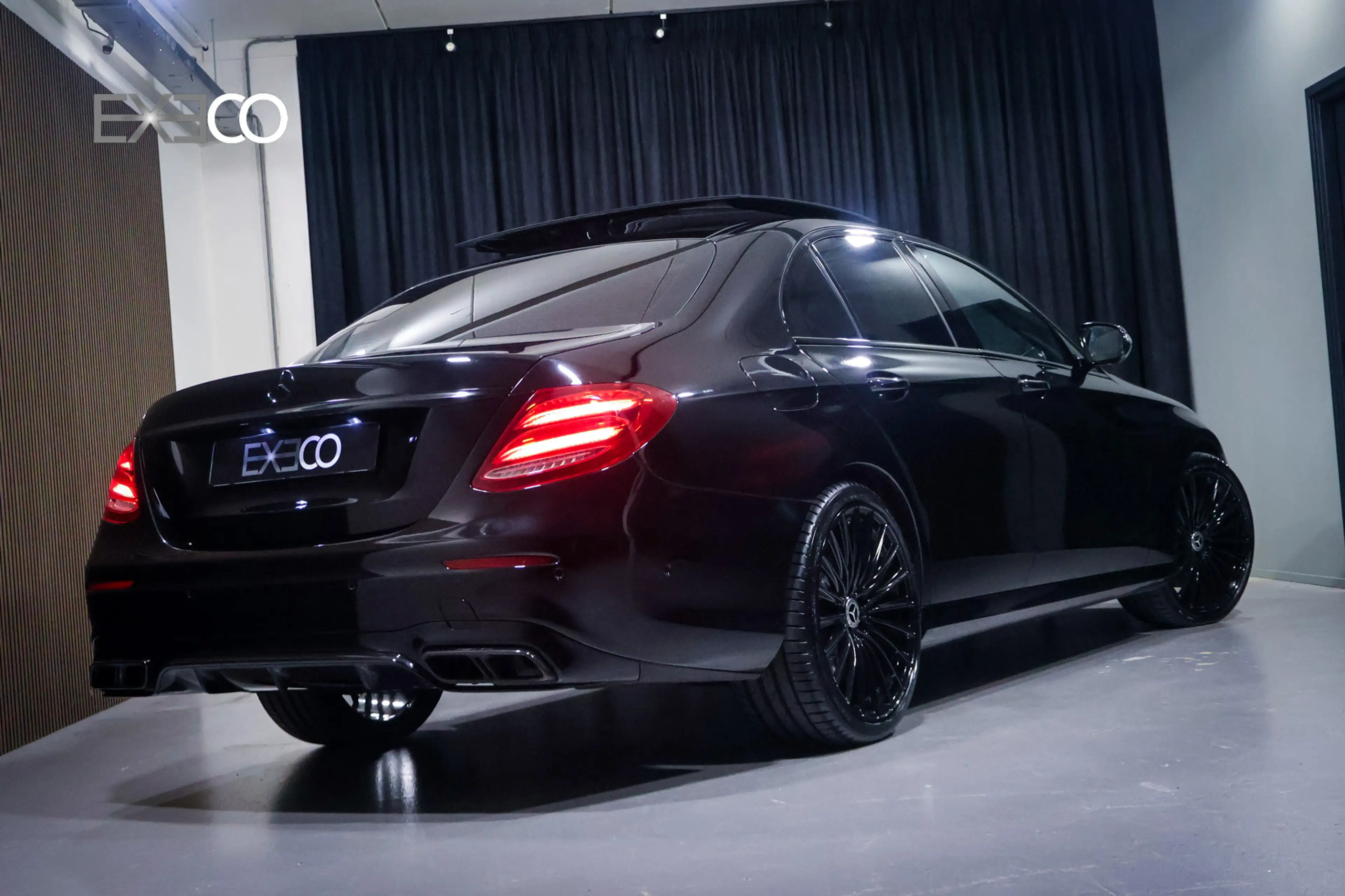 Mercedes-Benz E 400 3.5 V6 4Matic AMG-Line Premium Plus|Pano|AirMatic| — photo 11