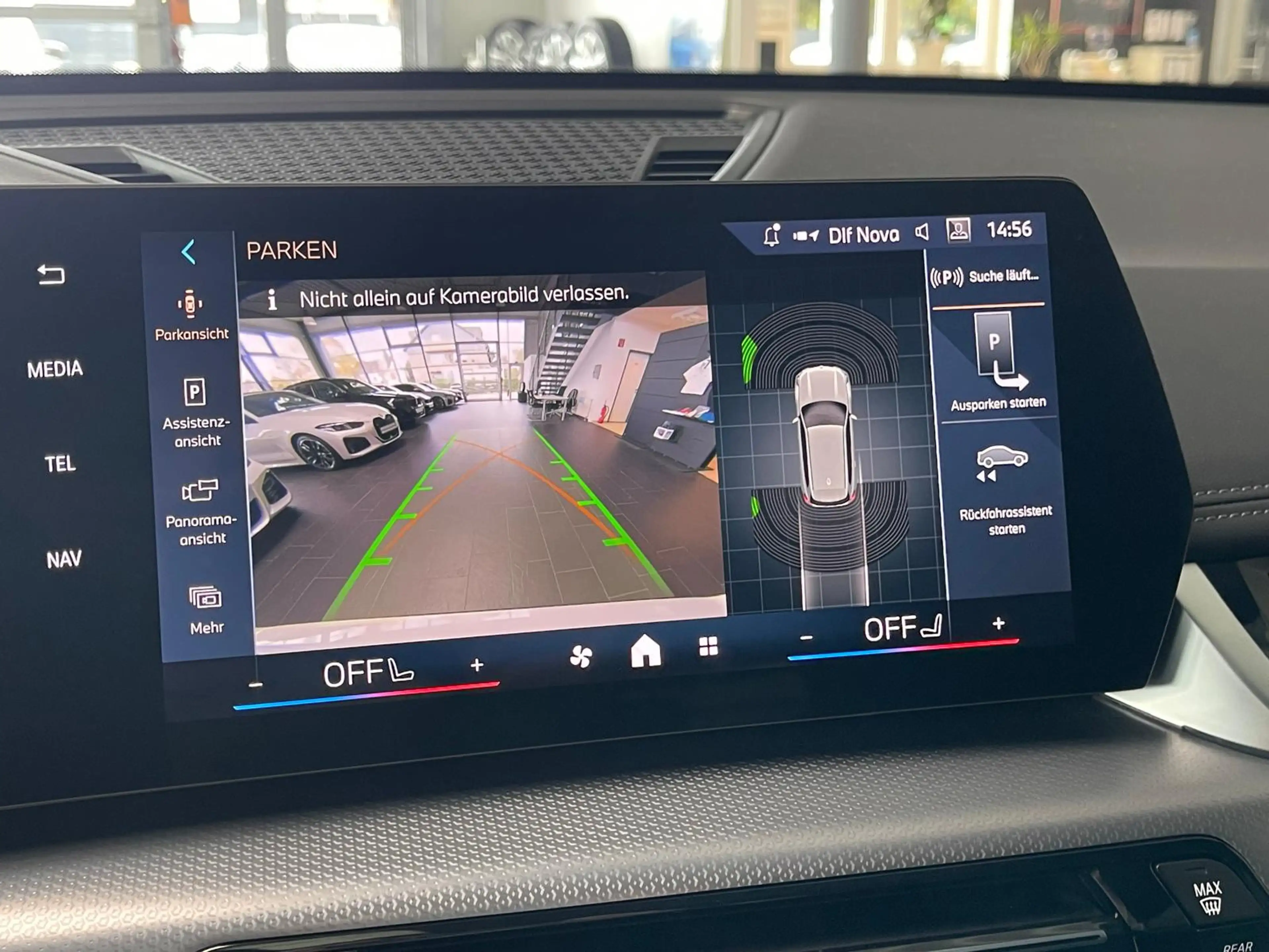 BMW X1 sDrive 18i M Sport A-LED/AHK/RFK — photo 11