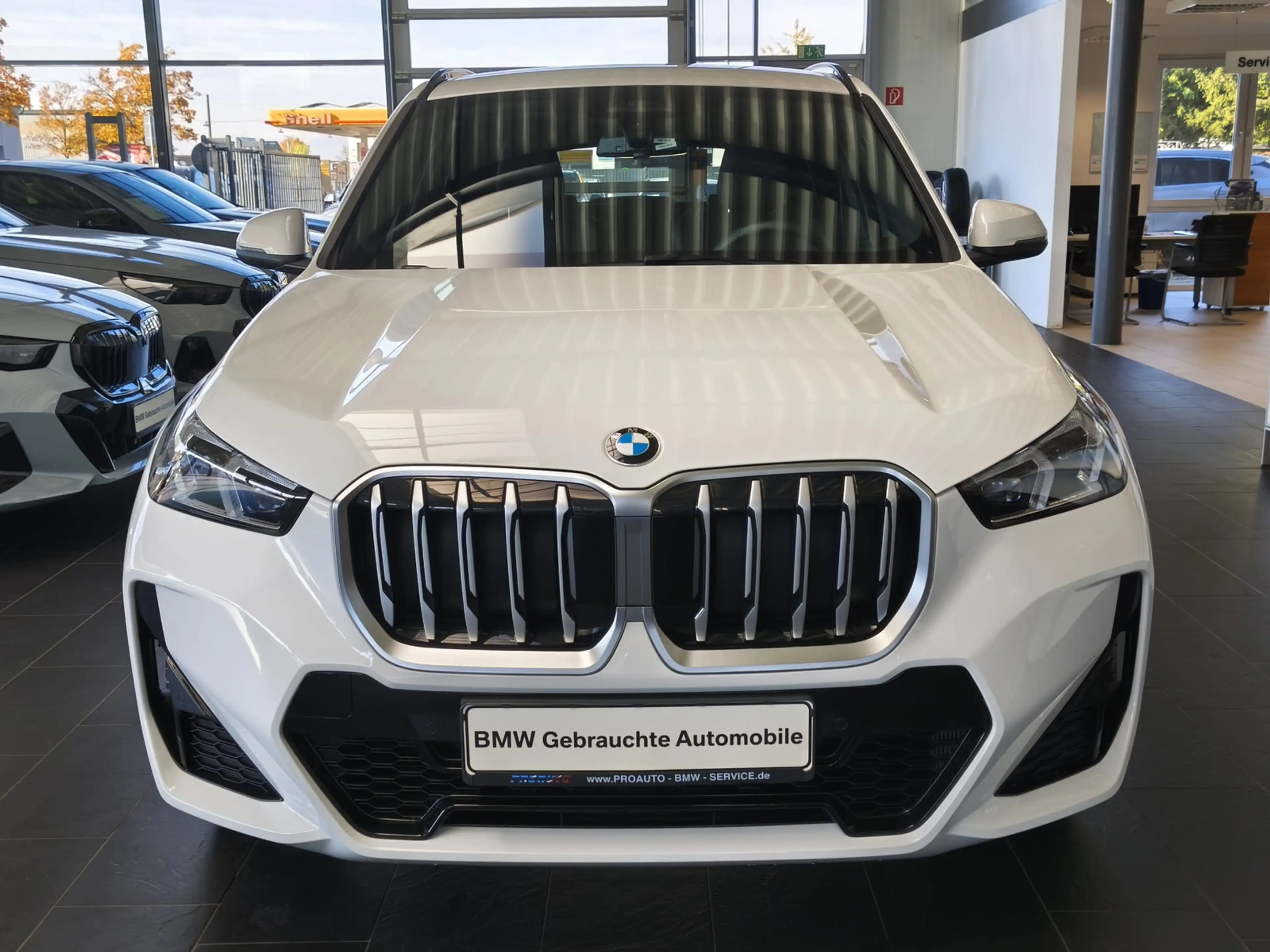 BMW X1 sDrive 18i M Sport A-LED/AHK/RFK — photo 2