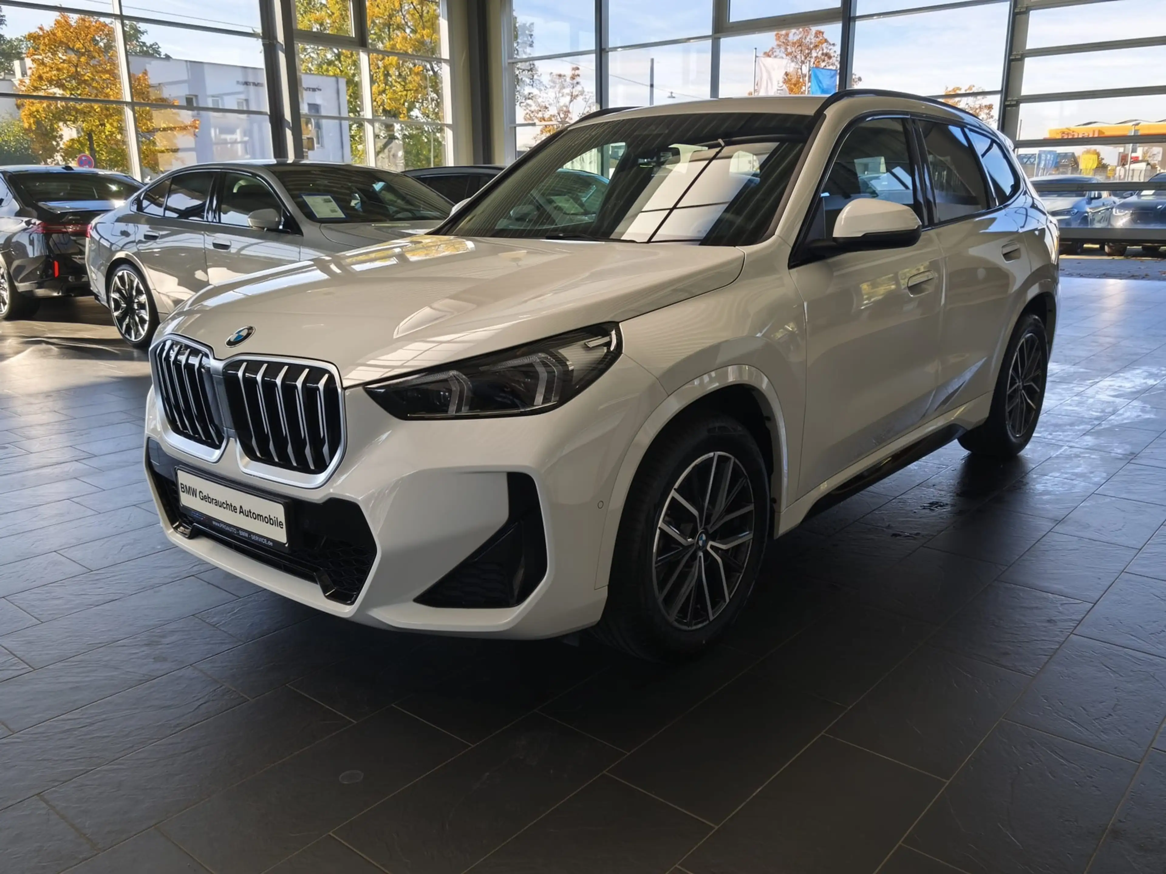 BMW X1 sDrive 18i M Sport A-LED/AHK/RFK — photo 3