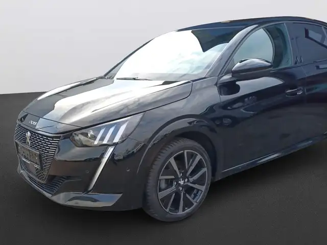 Peugeot 208 view 9