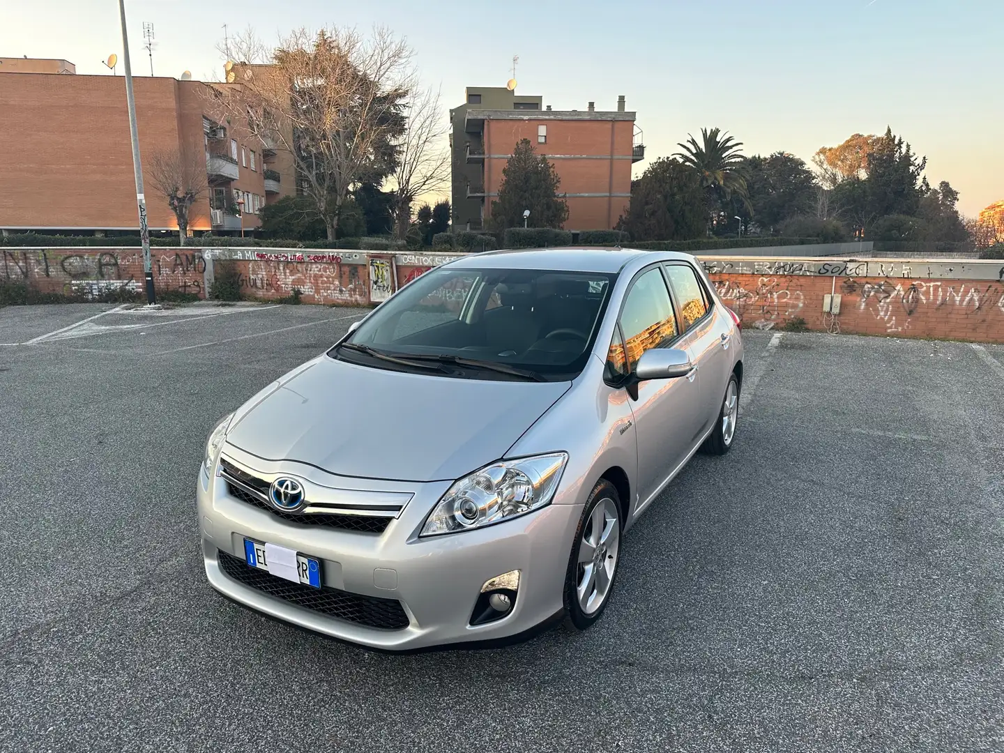 Toyota Auris 1.8 HSD 5p Hybrid Active+ Argento - 1