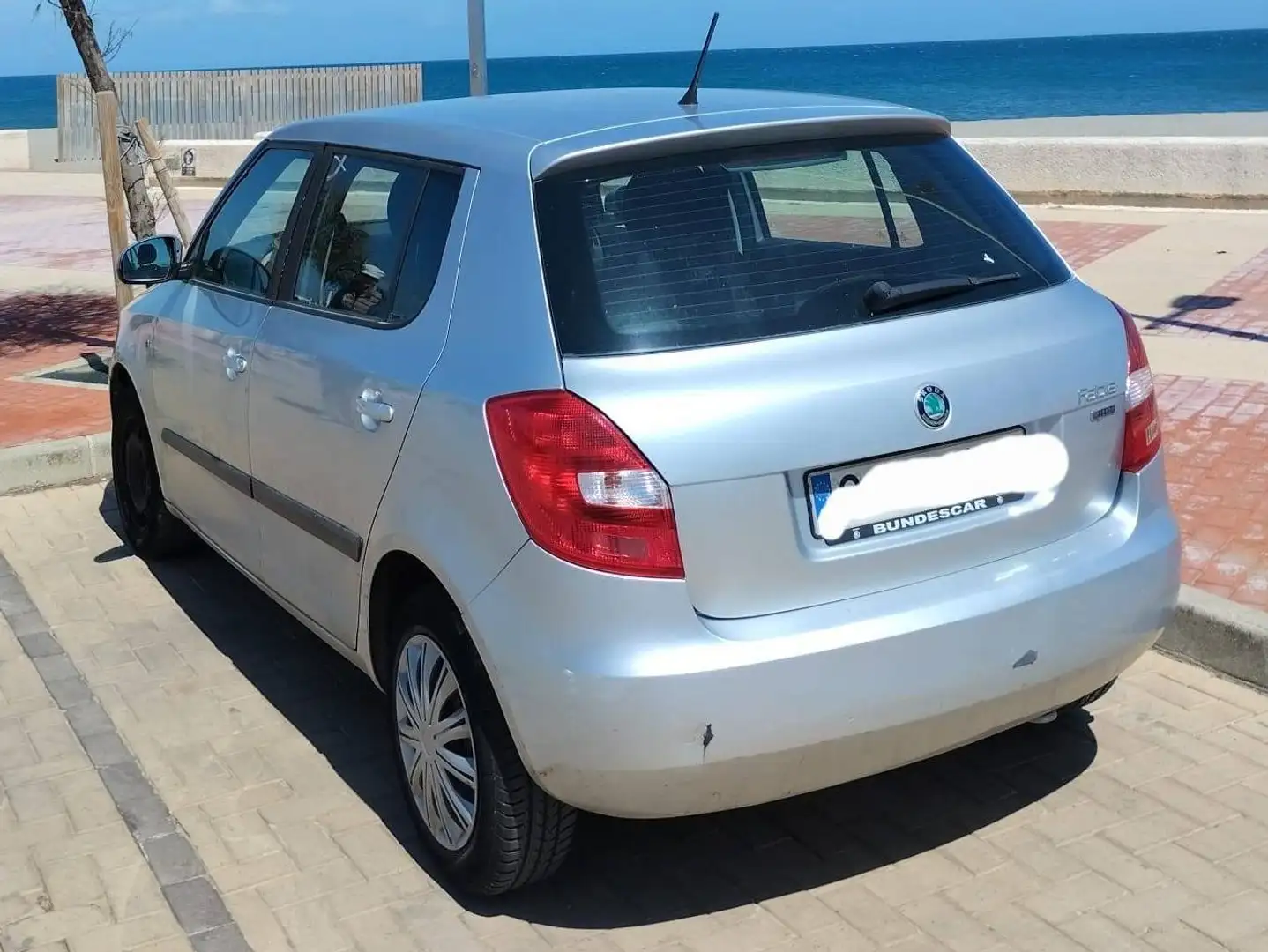 Skoda Fabia Fabia 1.2 Active 60 Active Gris - 1