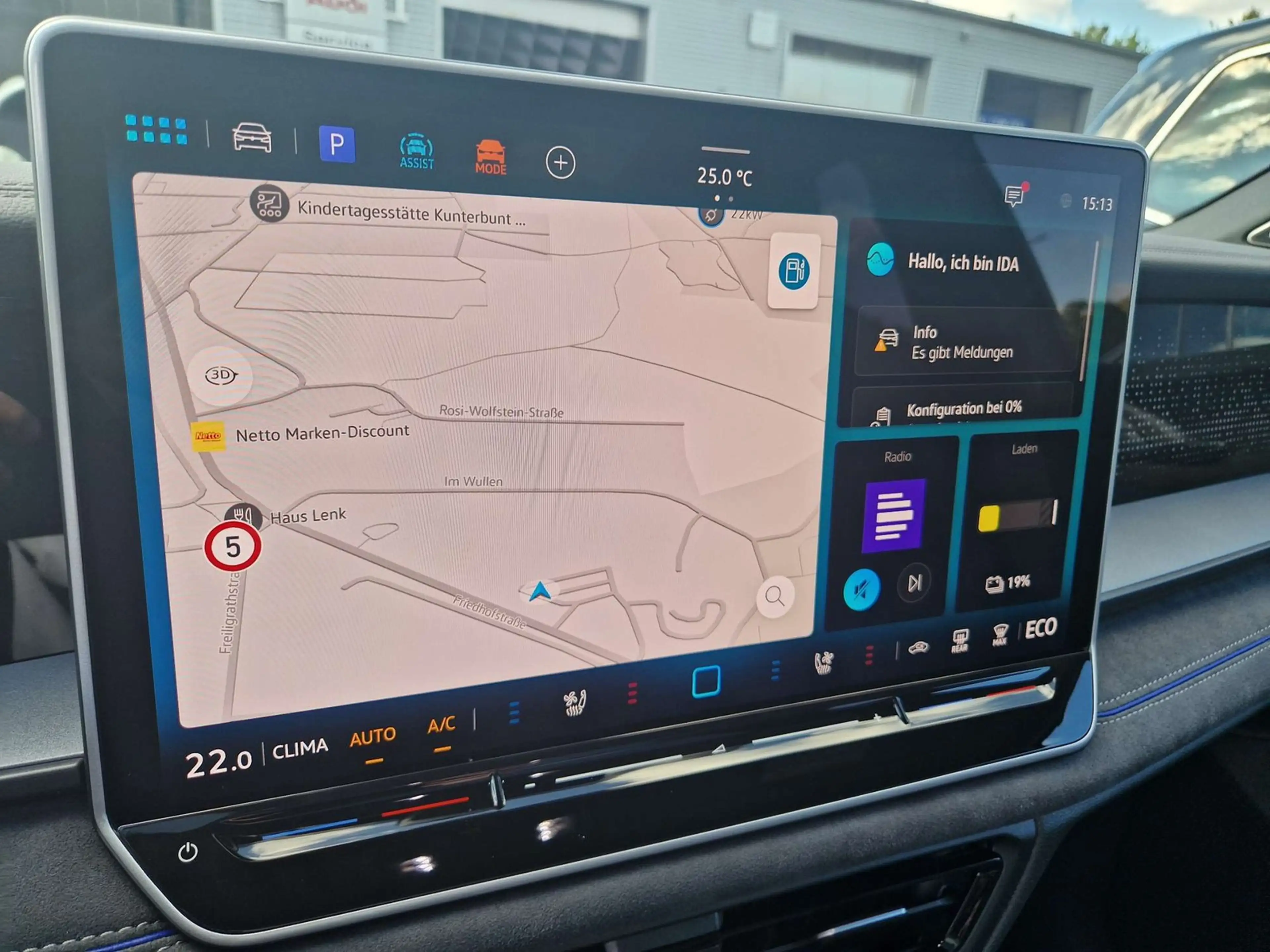 Volkswagen Tayron 1,5 eHybrid DSG R-LINE BLACK STYLE PANO LEDER A... — photo 7