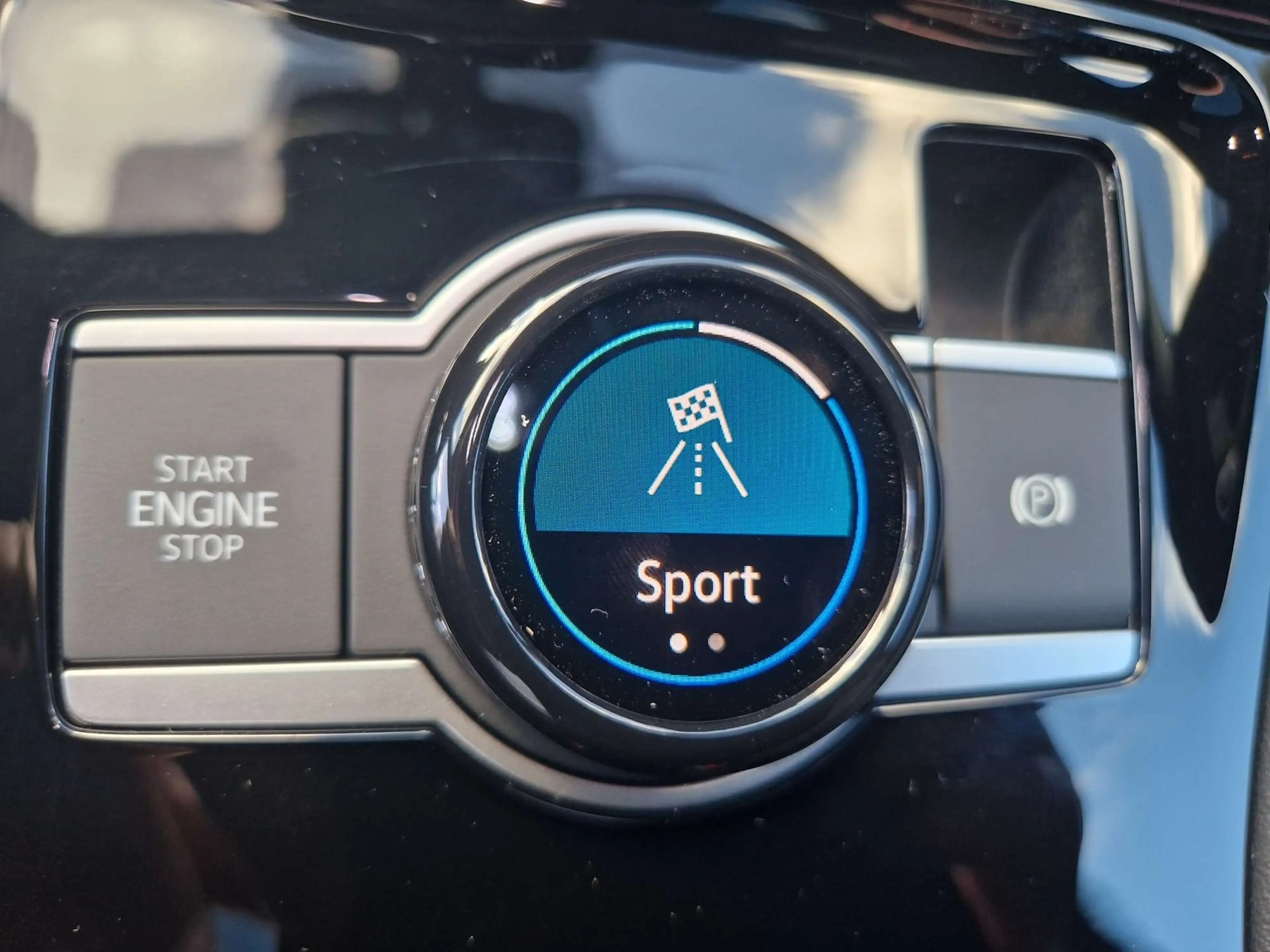Volkswagen Tayron 1,5 eHybrid DSG R-LINE BLACK STYLE PANO LEDER A... — photo 6