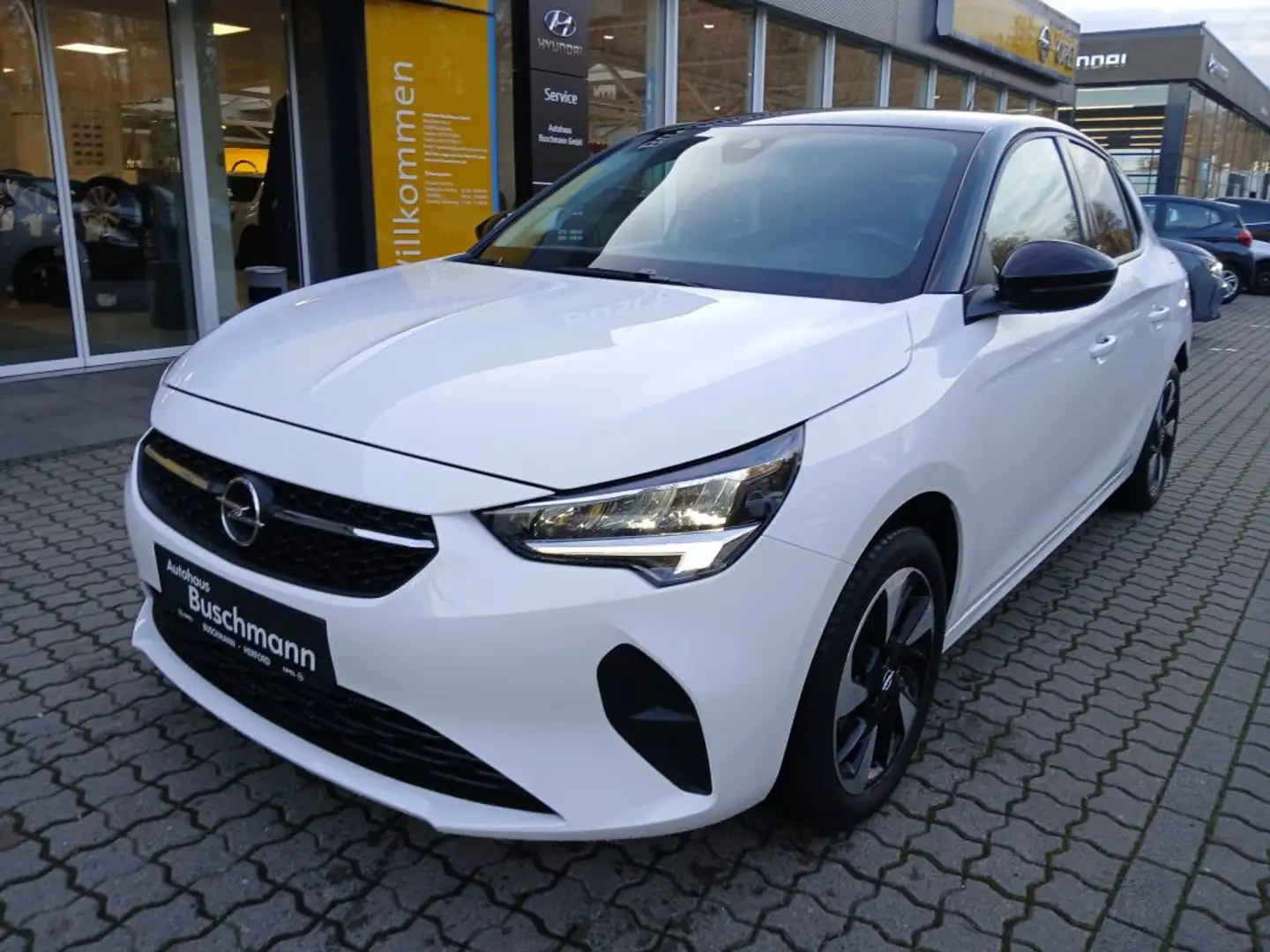 Opel Corsa-e Edition +11kW-OBC+RFK+SHZ+LHZ+ALUFELGEN+ Weiß - 1